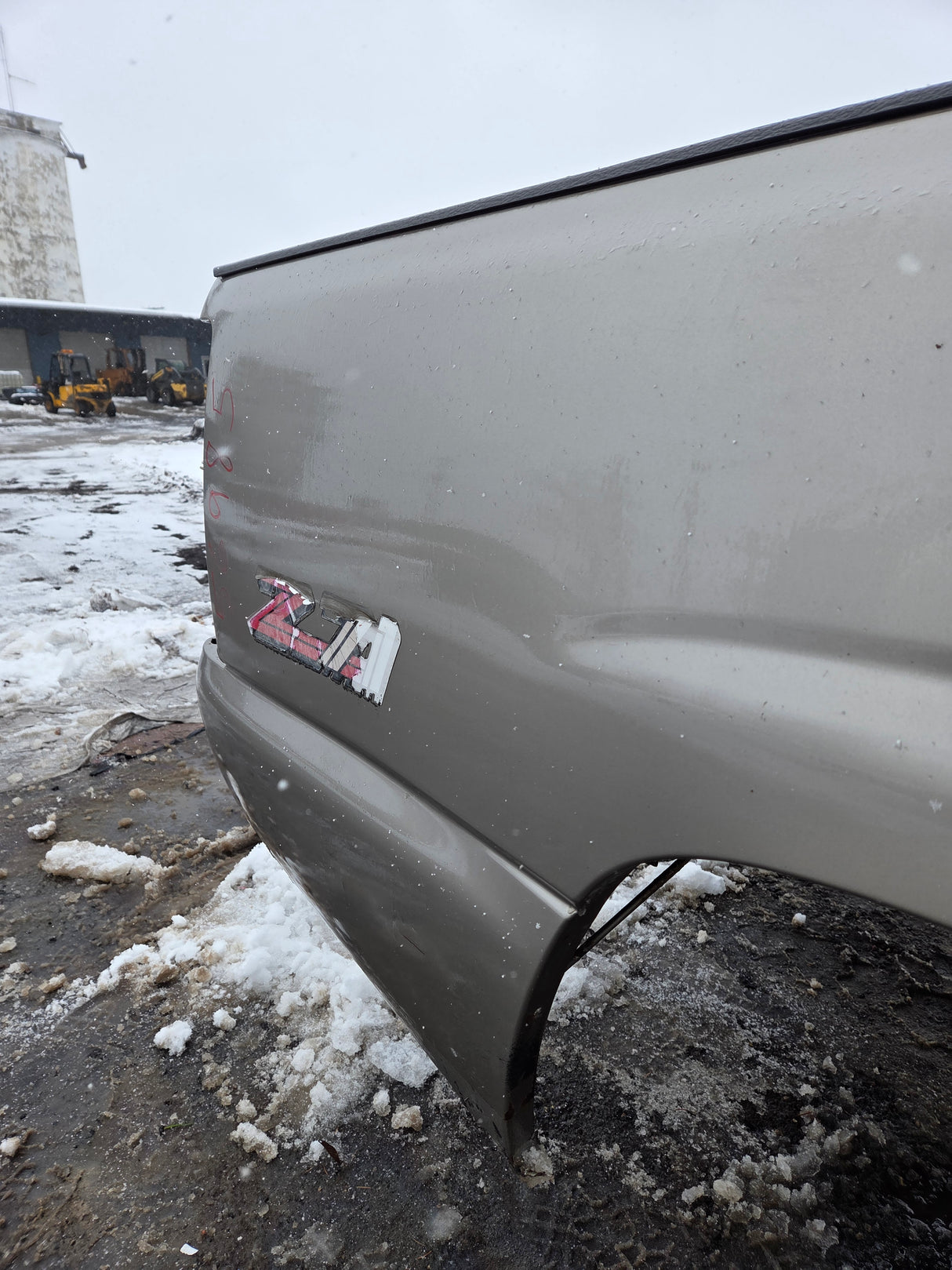 1999-2007 Chevrolet Silverado / GMC Sierra 1500 2500 3500 HD 8' Long Bed Truck Bed