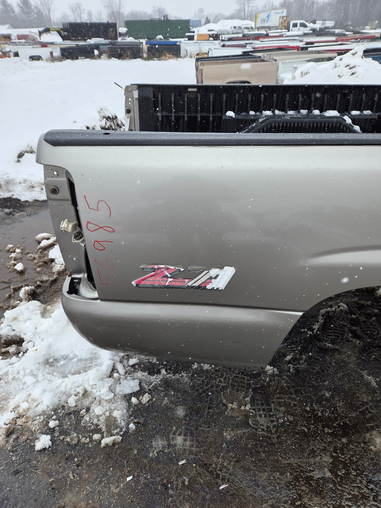 1999-2007 Chevrolet Silverado / GMC Sierra 1500 2500 3500 HD 8' Long Bed Truck Bed