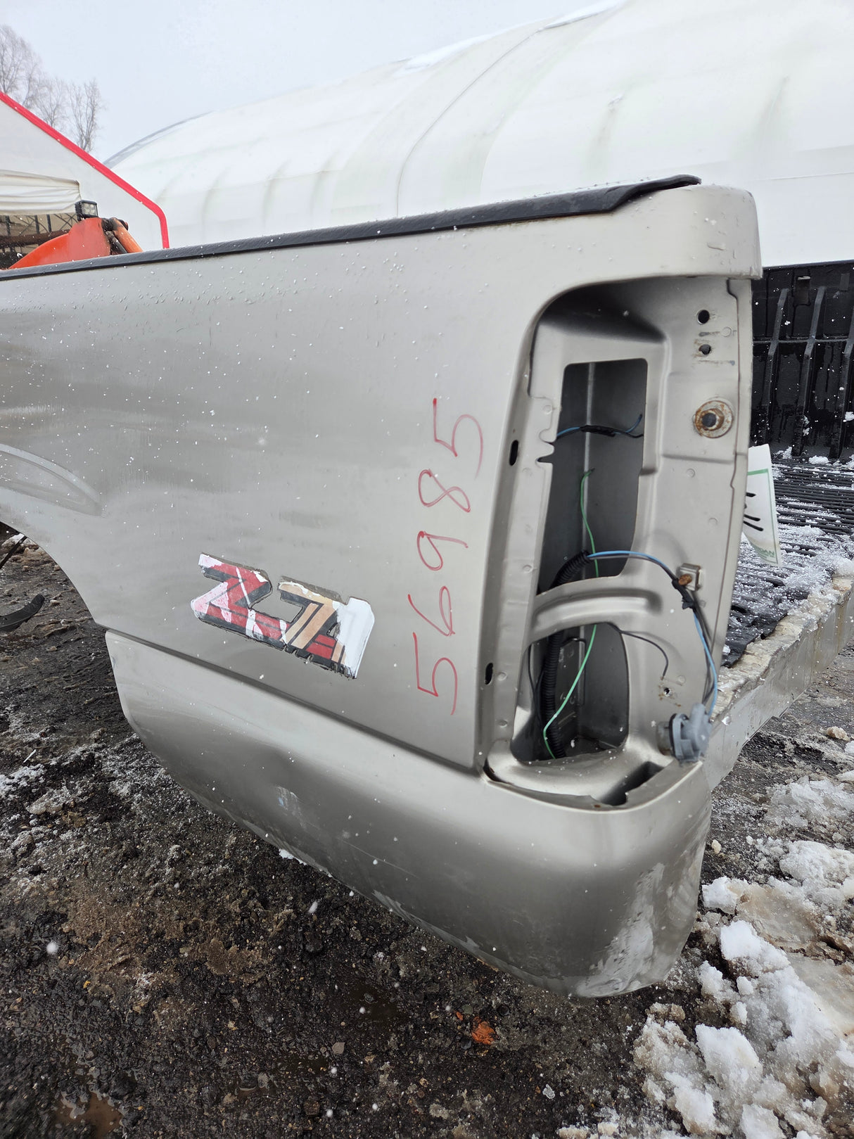 1999-2007 Chevrolet Silverado / GMC Sierra 1500 2500 3500 HD 8' Long Bed Truck Bed