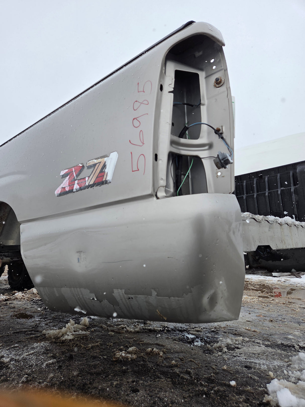 1999-2007 Chevrolet Silverado / GMC Sierra 1500 2500 3500 HD 8' Long Bed Truck Bed