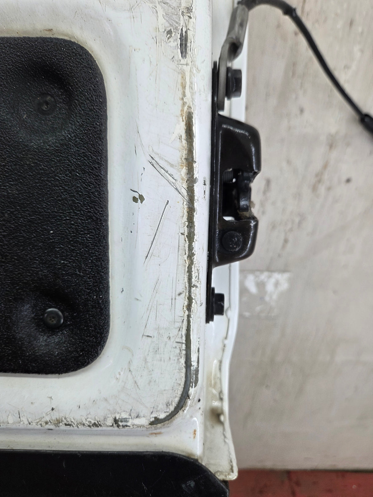 2014-2019 Chevrolet Silverado / GMC Sierra 1500 2500 3500 HD Tailgate