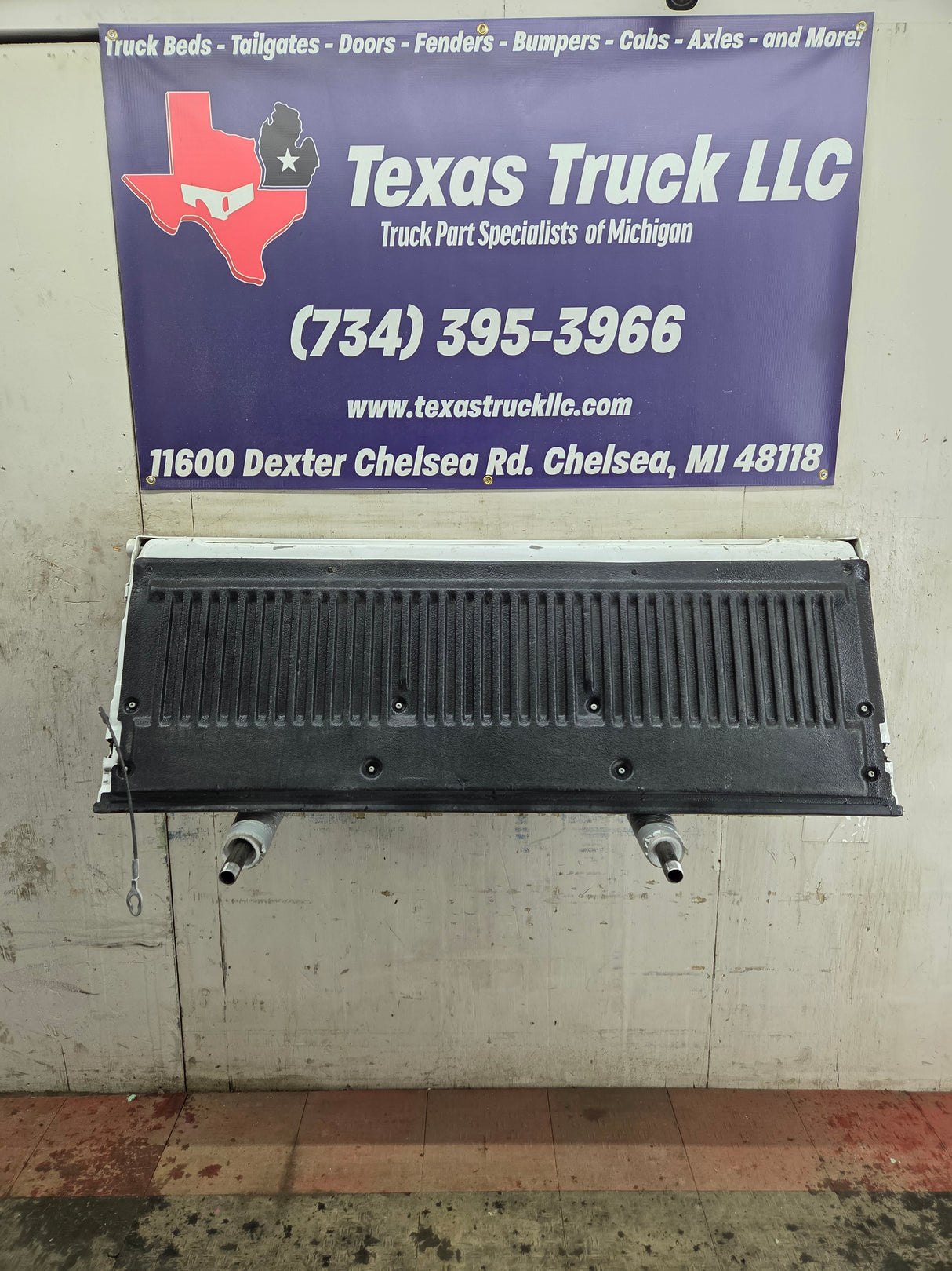 2008-2016 Ford Super Duty Tailgate F250 F350 F450 F550 - Oxford White