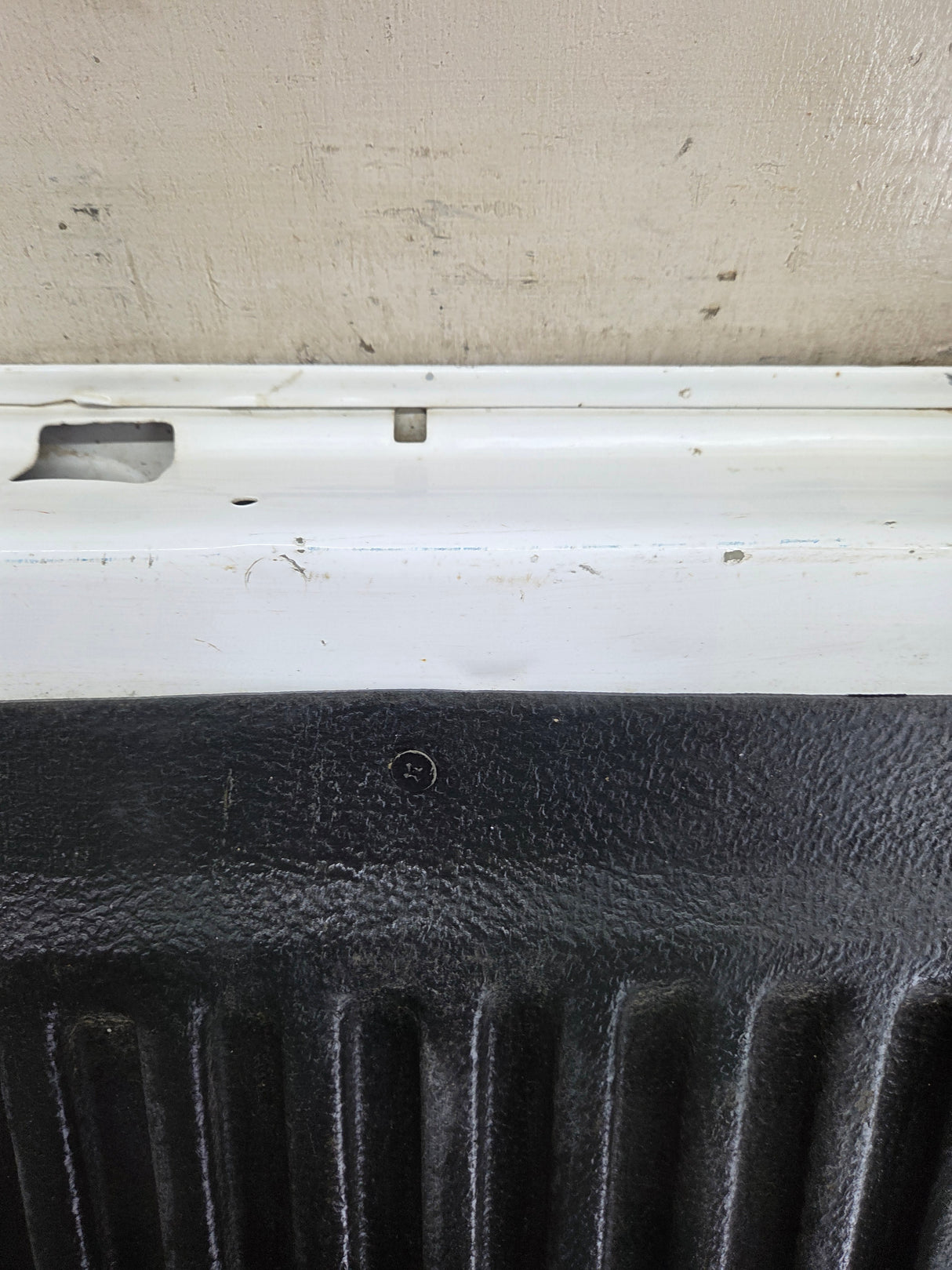 2008-2016 Ford Super Duty Tailgate F250 F350 F450 F550 - Oxford White