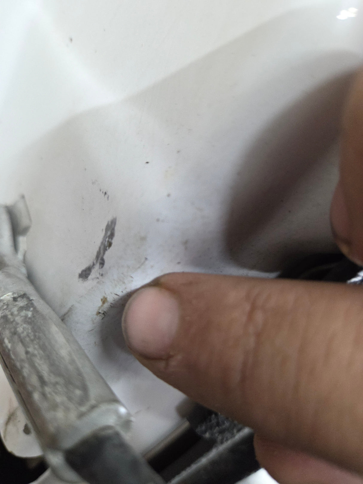 2008-2016 Ford Super Duty Tailgate F250 F350 F450 F550 - Oxford White