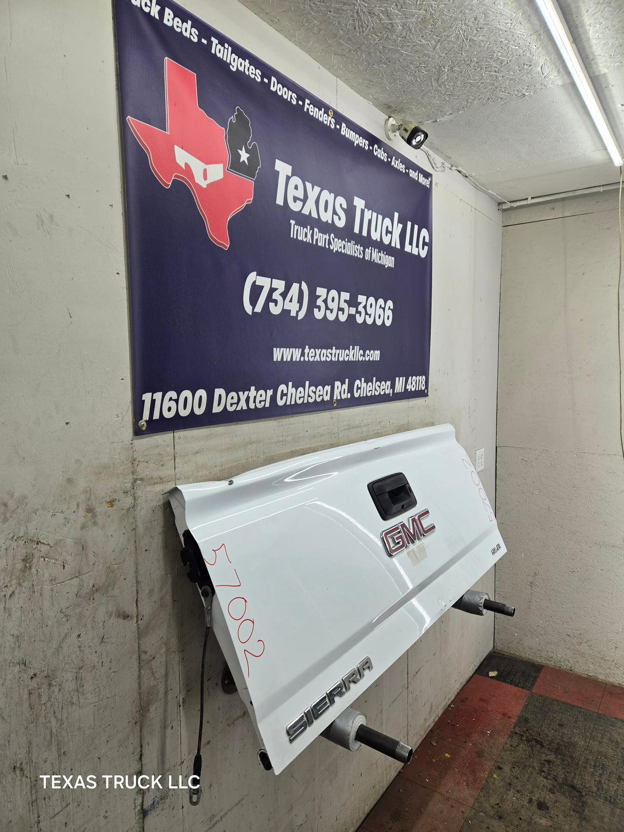 2014-2019 Chevrolet Silverado / GMC Sierra 1500 2500 3500 HD Tailgate