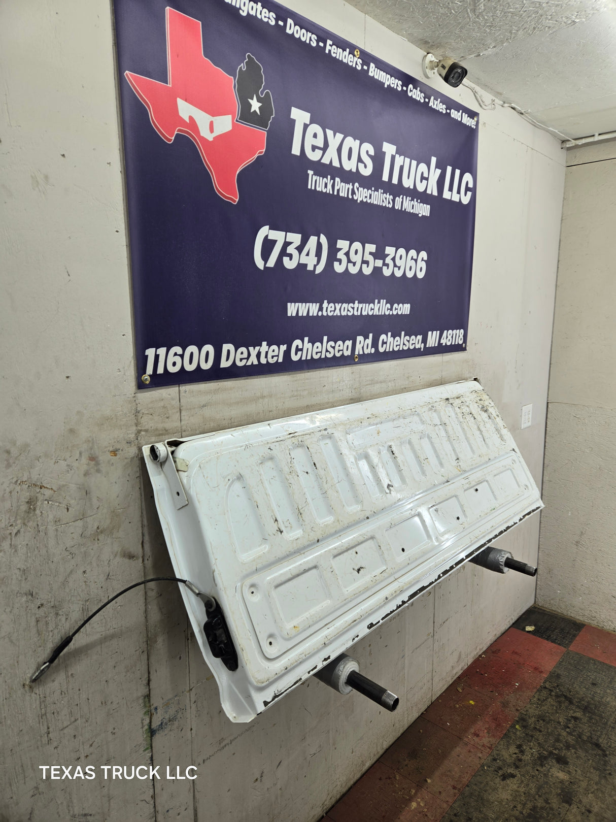 2014-2019 Chevrolet Silverado / GMC Sierra 1500 2500 3500 HD Tailgate