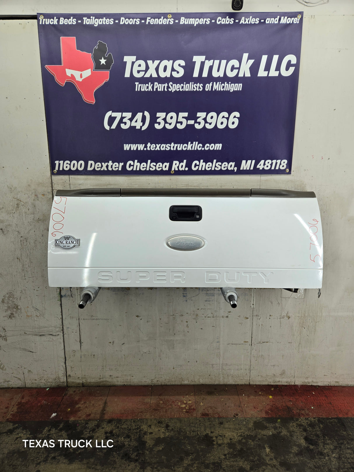 2008-2016 Ford Super Duty Tailgate with step F250 F350 F450 F550 - Pearl White