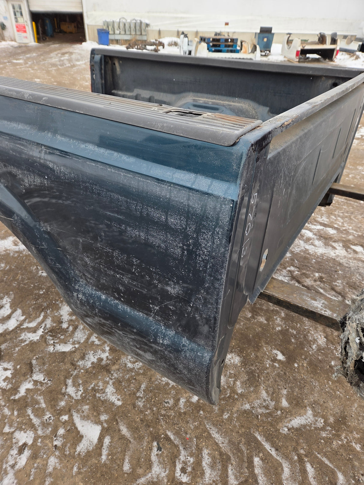 1999-2010 Ford Super Duty F250 F350 6' 9" Short Truck Bed