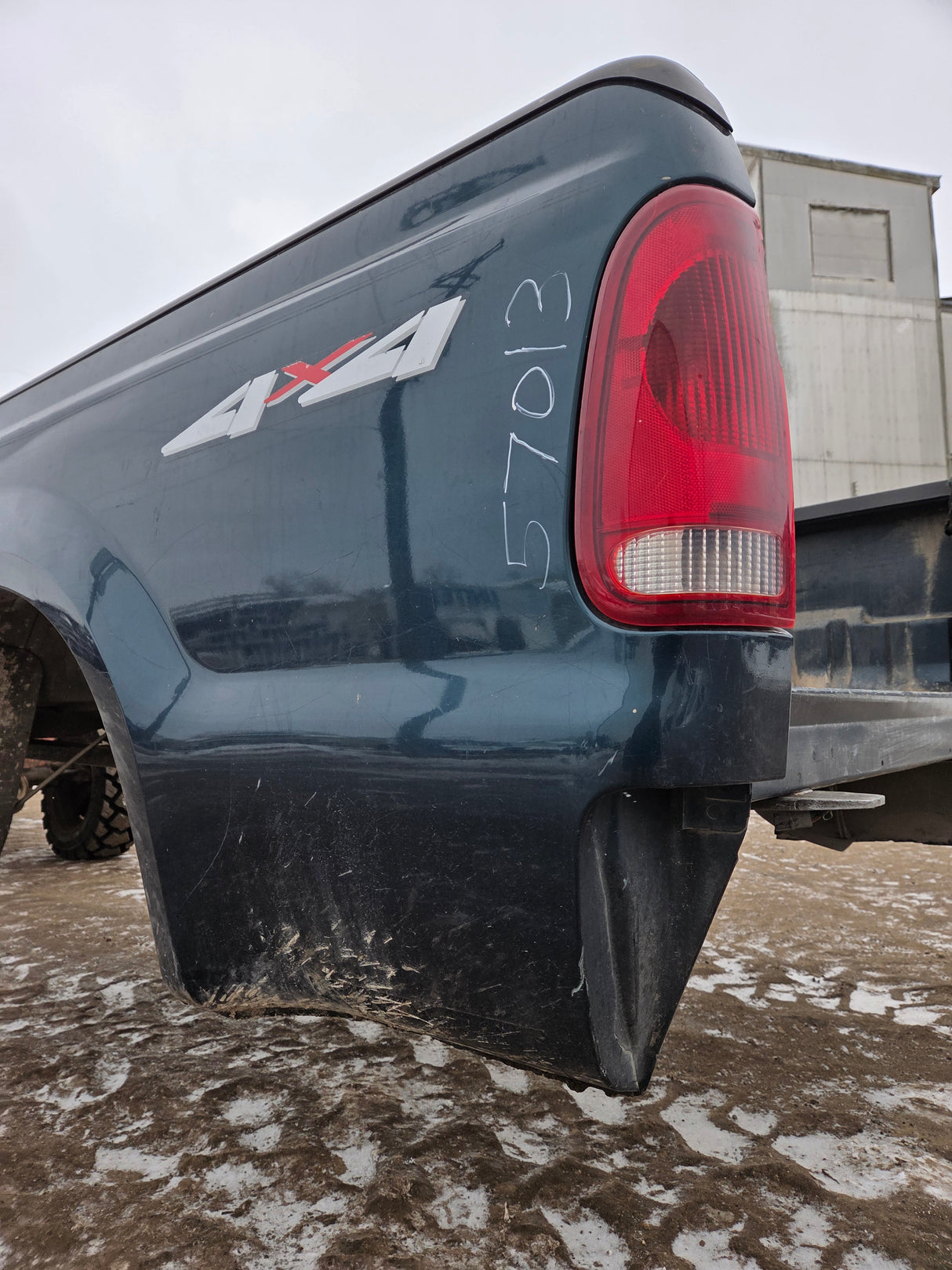 1999-2010 Ford Super Duty F250 F350 6' 9" Short Truck Bed