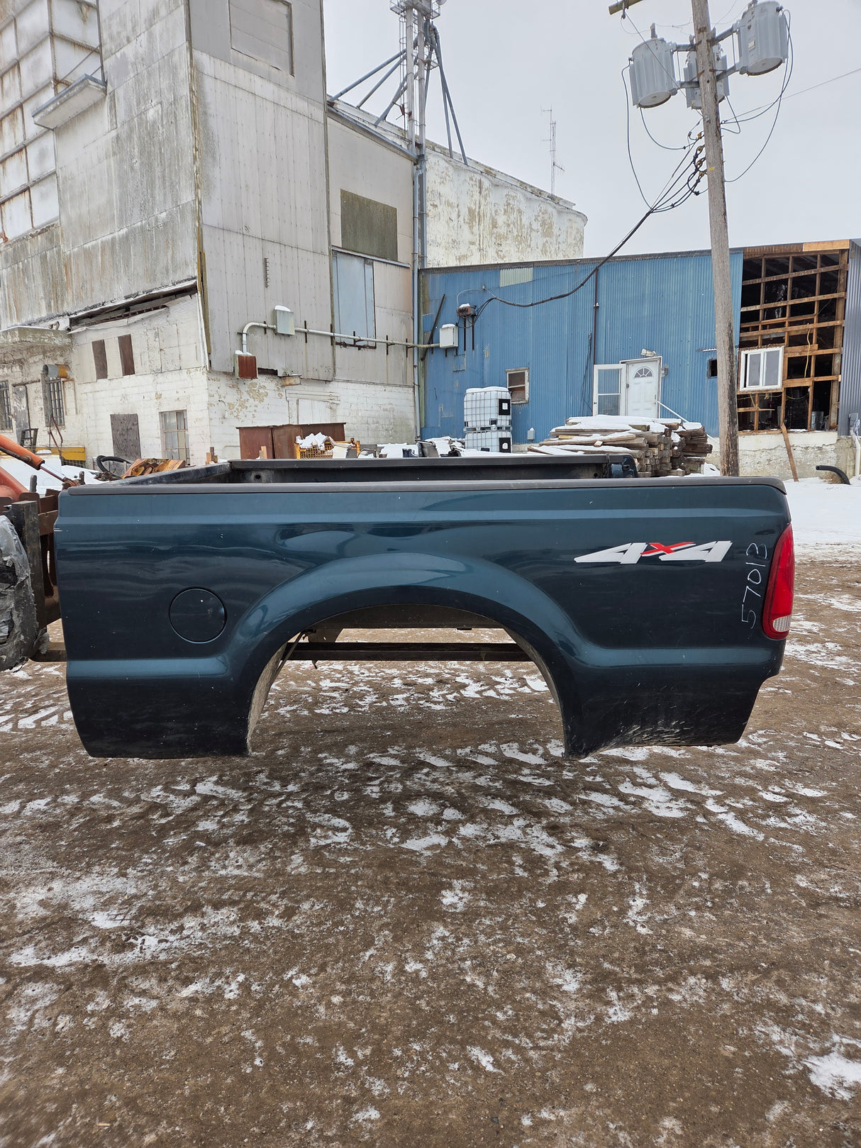 1999-2010 Ford Super Duty F250 F350 6' 9" Short Truck Bed