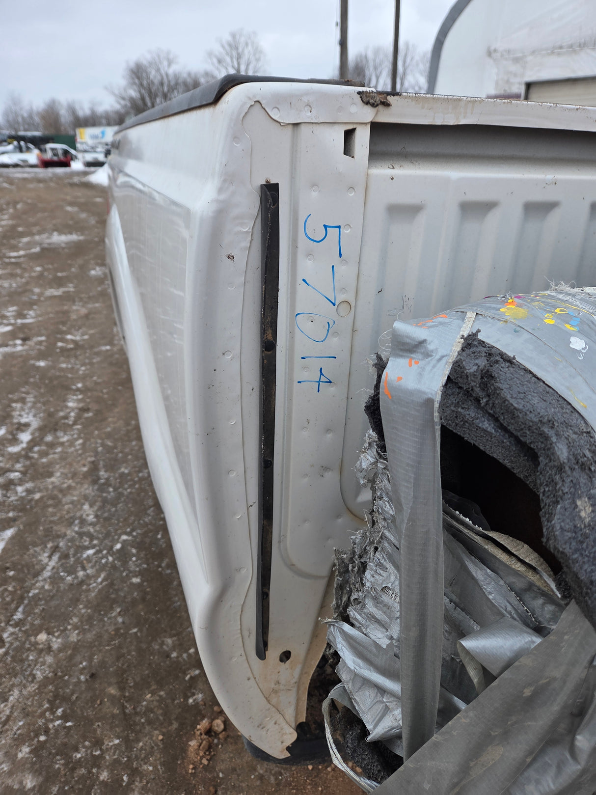 2011-2016 Ford F250 F350 Super Duty 6' 9" Short Truck Bed - Pearl White