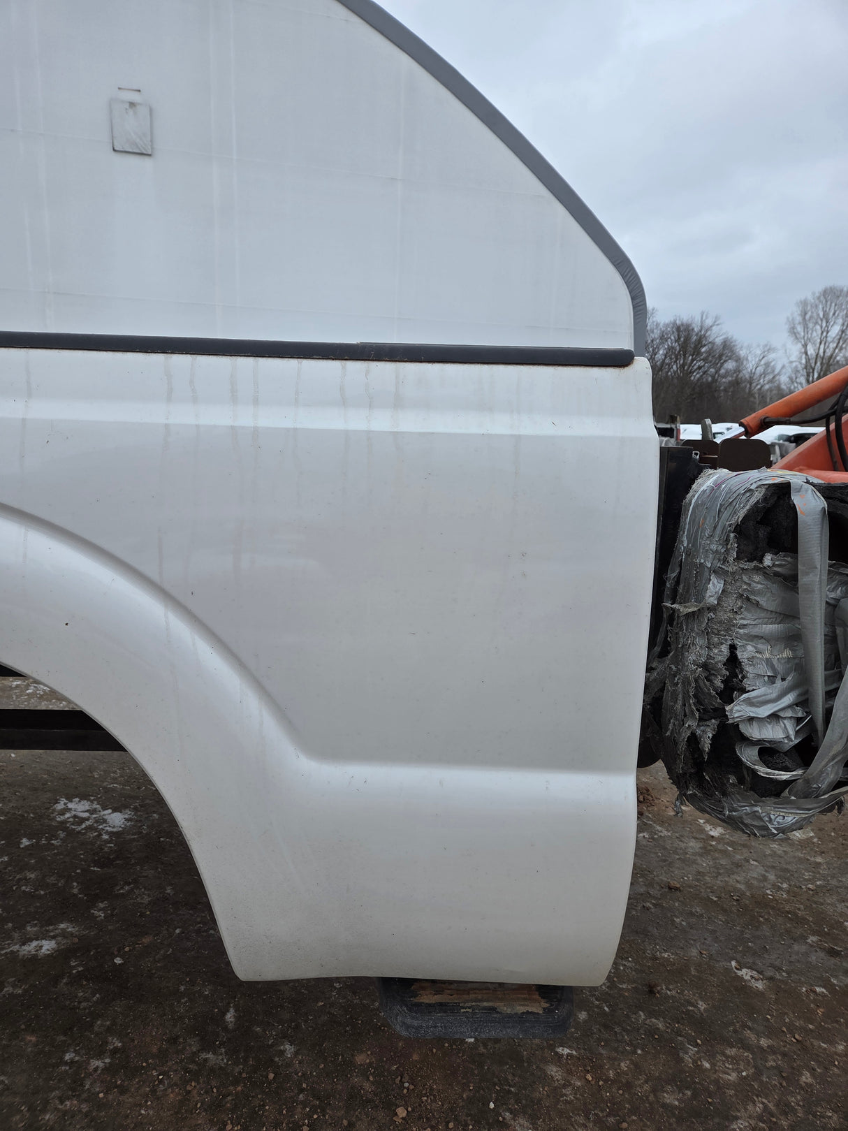 2011-2016 Ford F250 F350 Super Duty 6' 9" Short Truck Bed - Pearl White