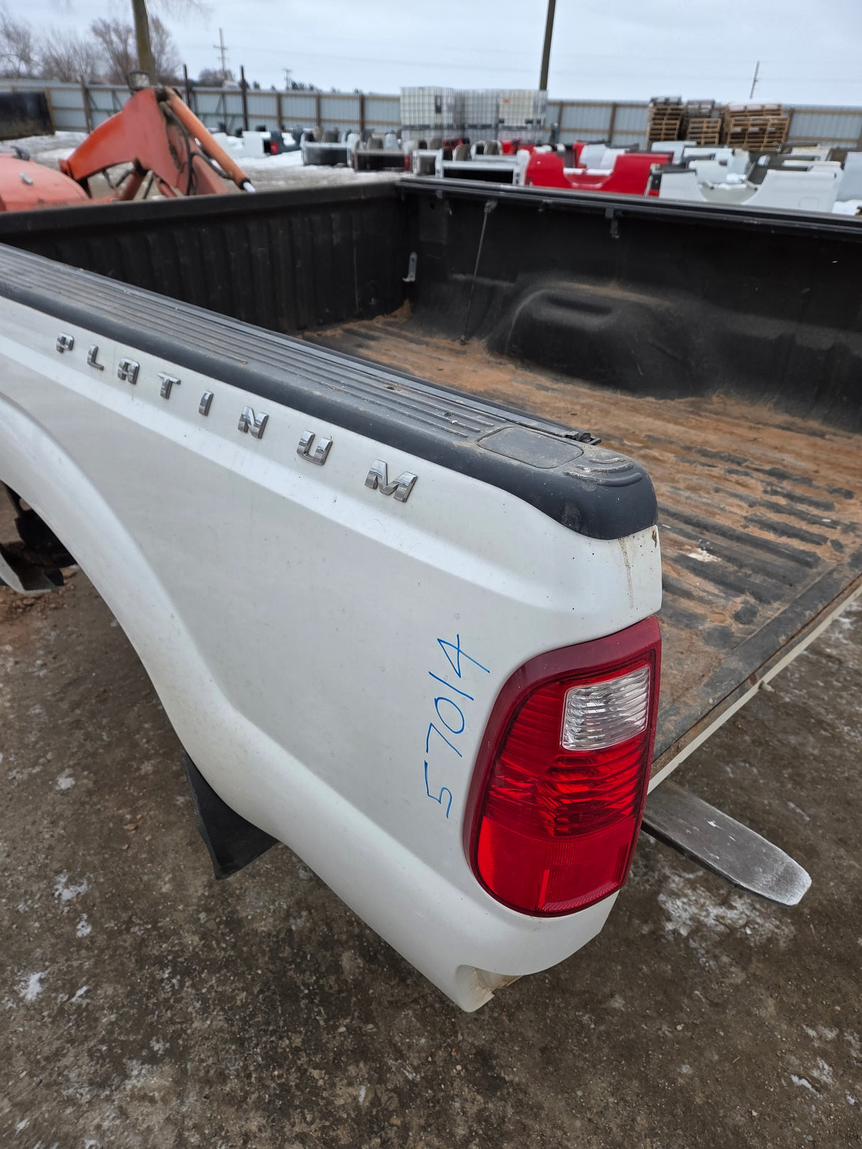 2011-2016 Ford F250 F350 Super Duty 6' 9" Short Truck Bed - Pearl White
