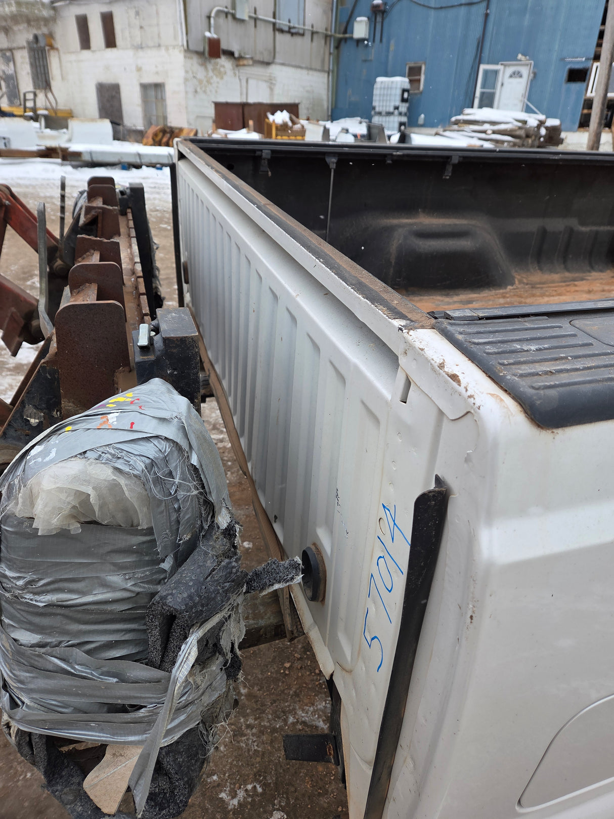 2011-2016 Ford F250 F350 Super Duty 6' 9" Short Truck Bed - Pearl White