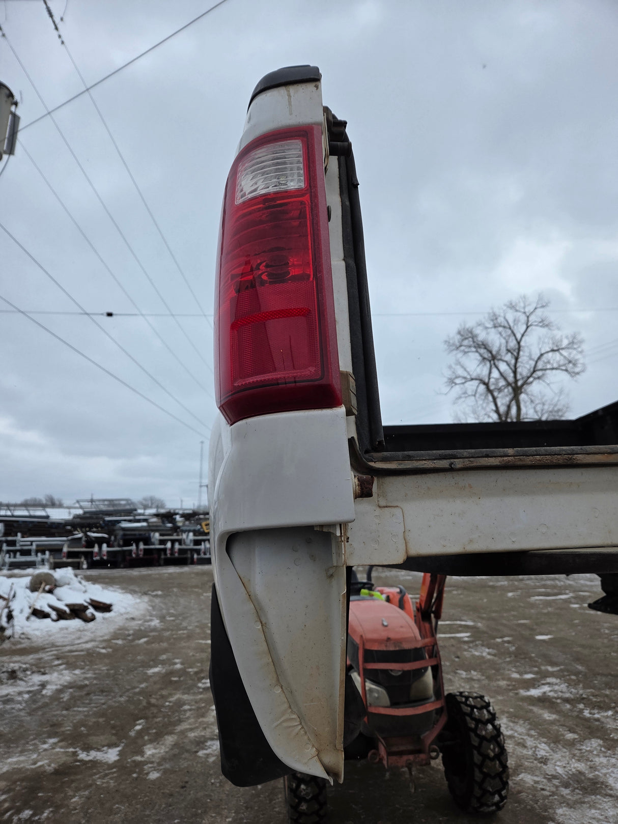 2011-2016 Ford F250 F350 Super Duty 6' 9" Short Truck Bed - Pearl White