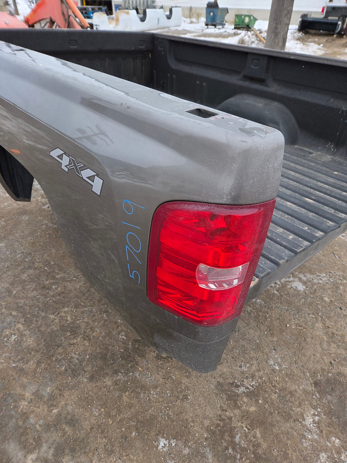 2007-2013 Chevrolet Silverado 1500 2500 3500 HD 8' Long Bed