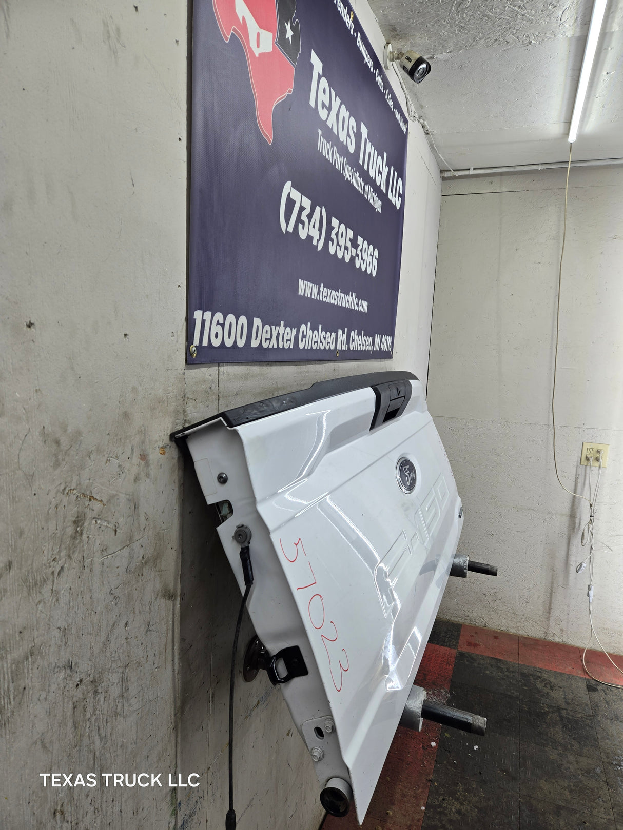 2021-2025 Ford F150 Tailgate / Lid - Oxford White