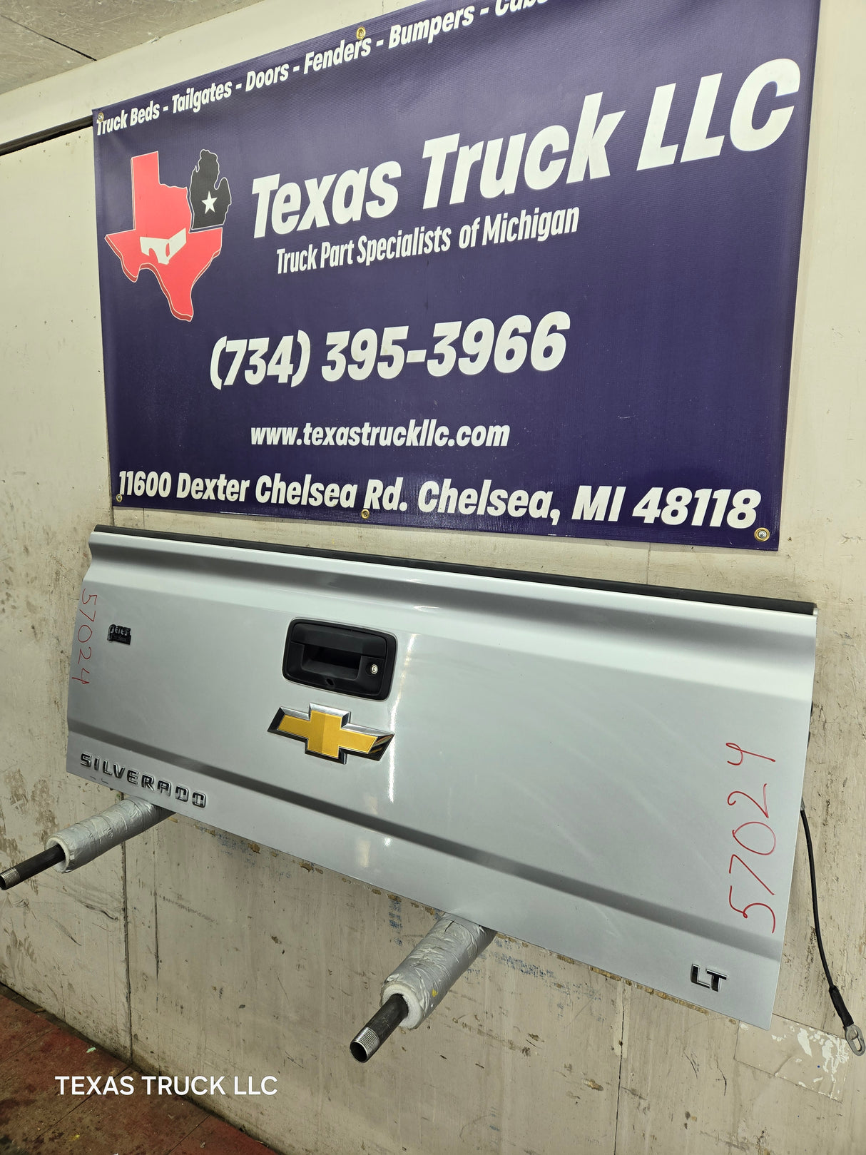 2014-2019 Chevrolet Silverado / GMC Sierra 1500 2500 3500 HD Tailgate