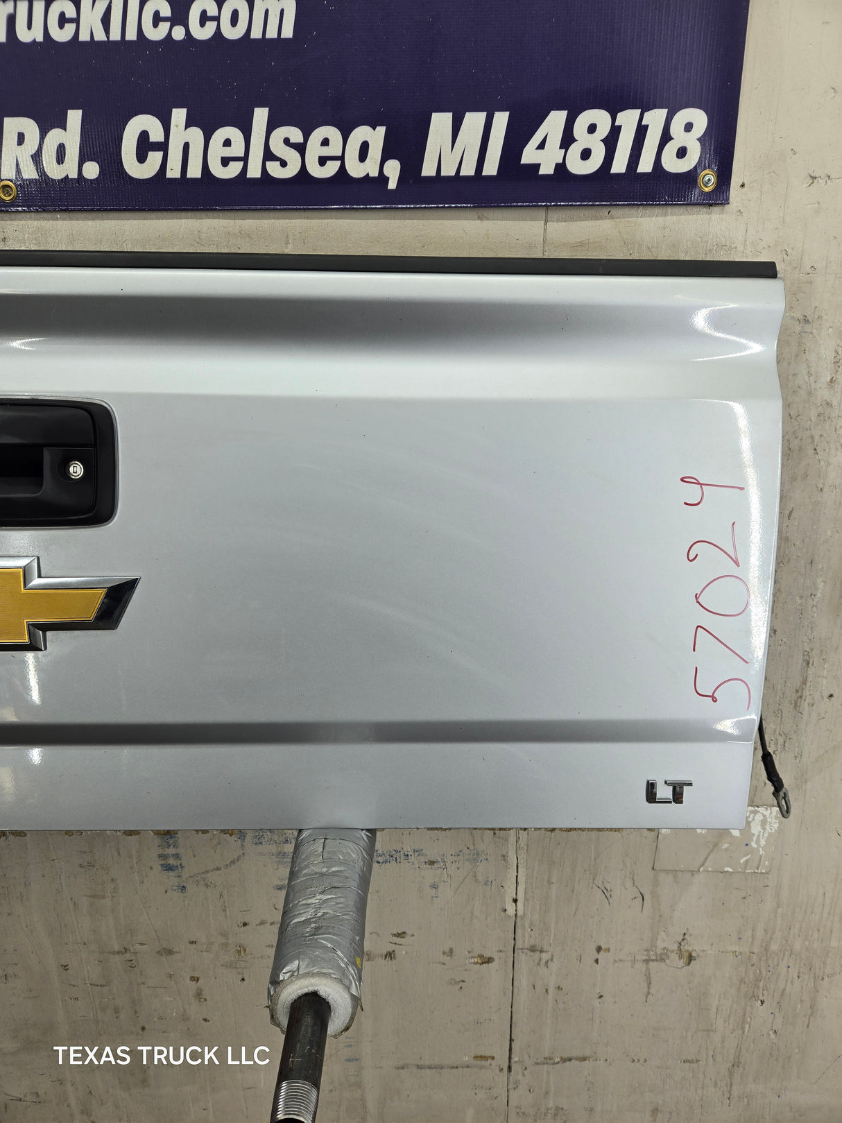 2014-2019 Chevrolet Silverado / GMC Sierra 1500 2500 3500 HD Tailgate