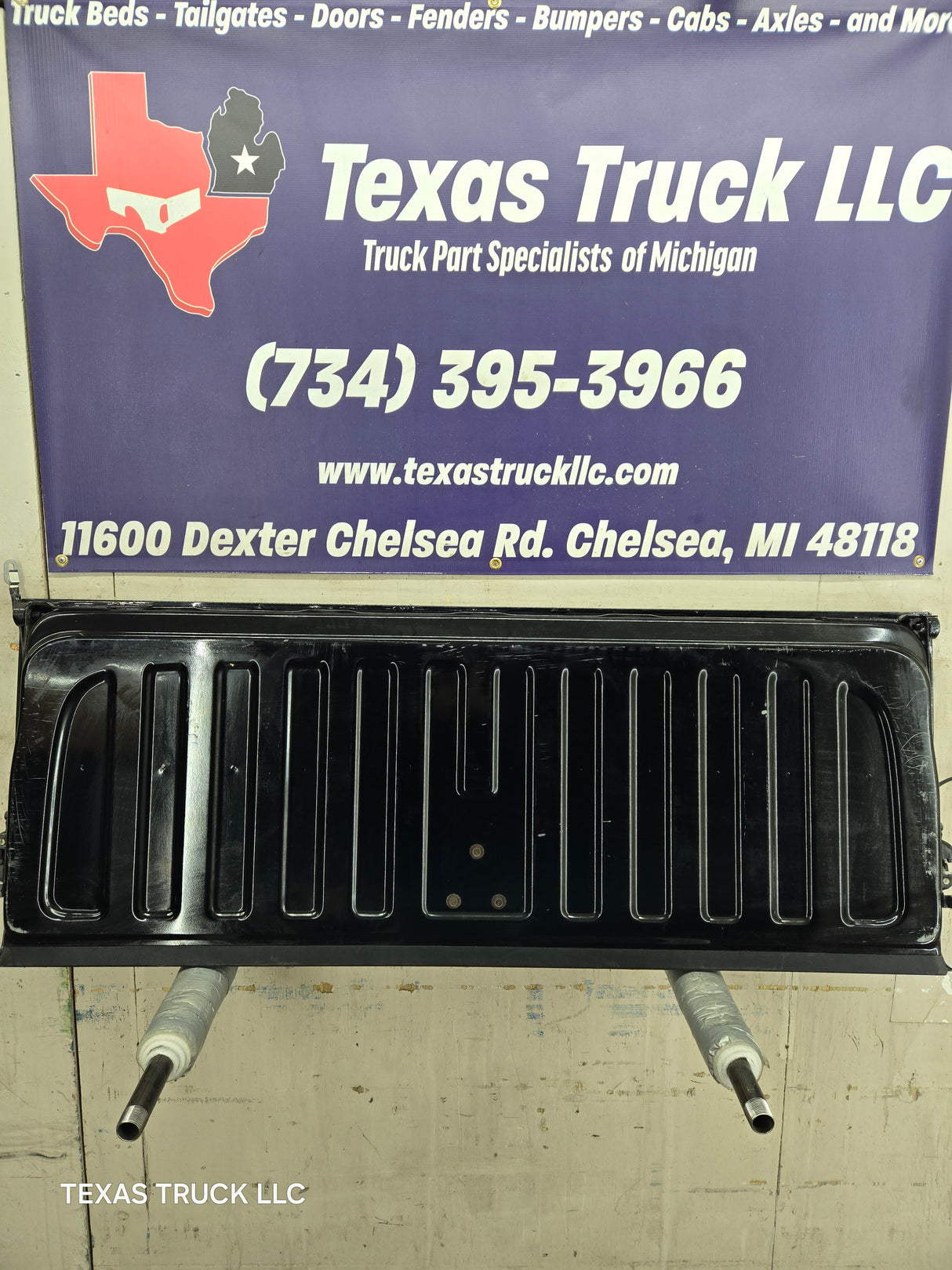 2007-2013 Chevrolet Silverado / GMC Sierra 1500 2500 3500 HD Tailgate