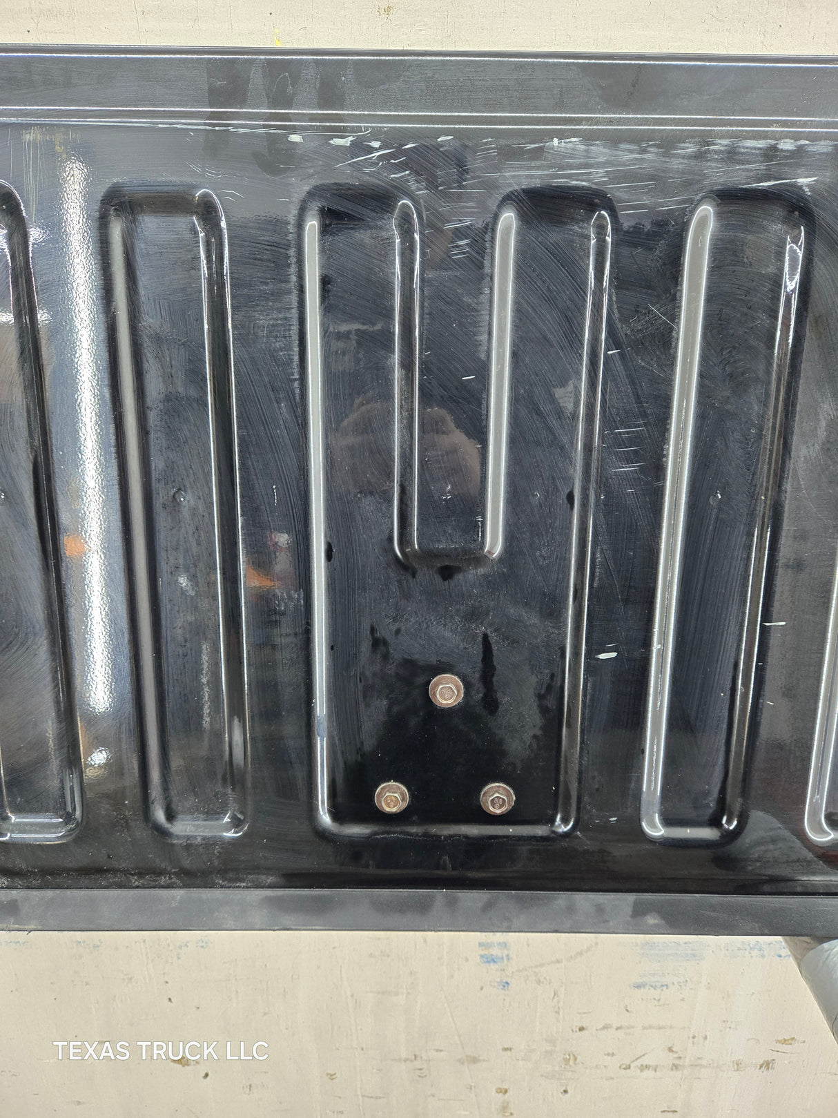 2007-2013 Chevrolet Silverado / GMC Sierra 1500 2500 3500 HD Tailgate