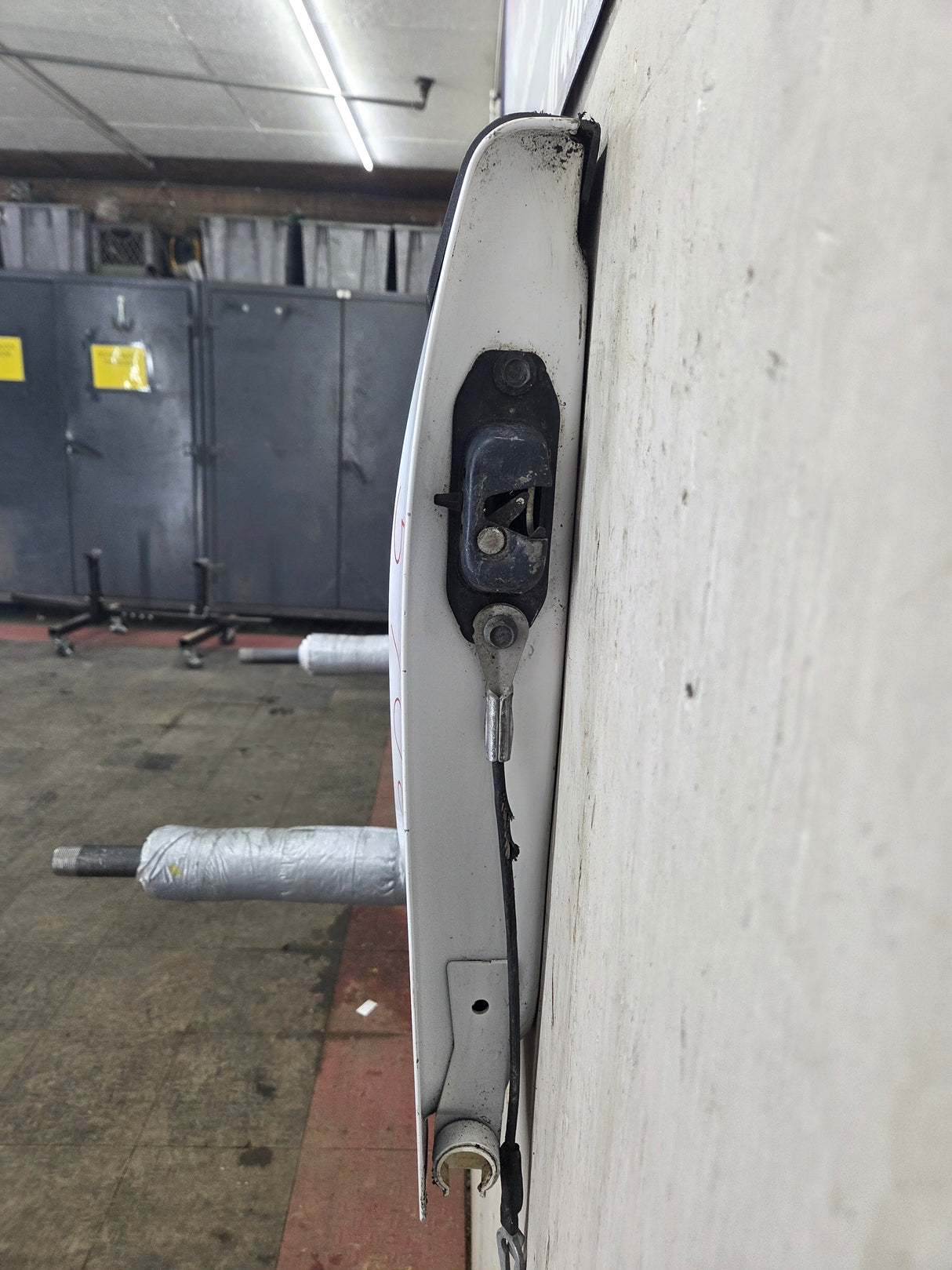 2007-2013 Chevrolet Silverado / GMC Sierra 1500 2500 3500 HD Tailgate