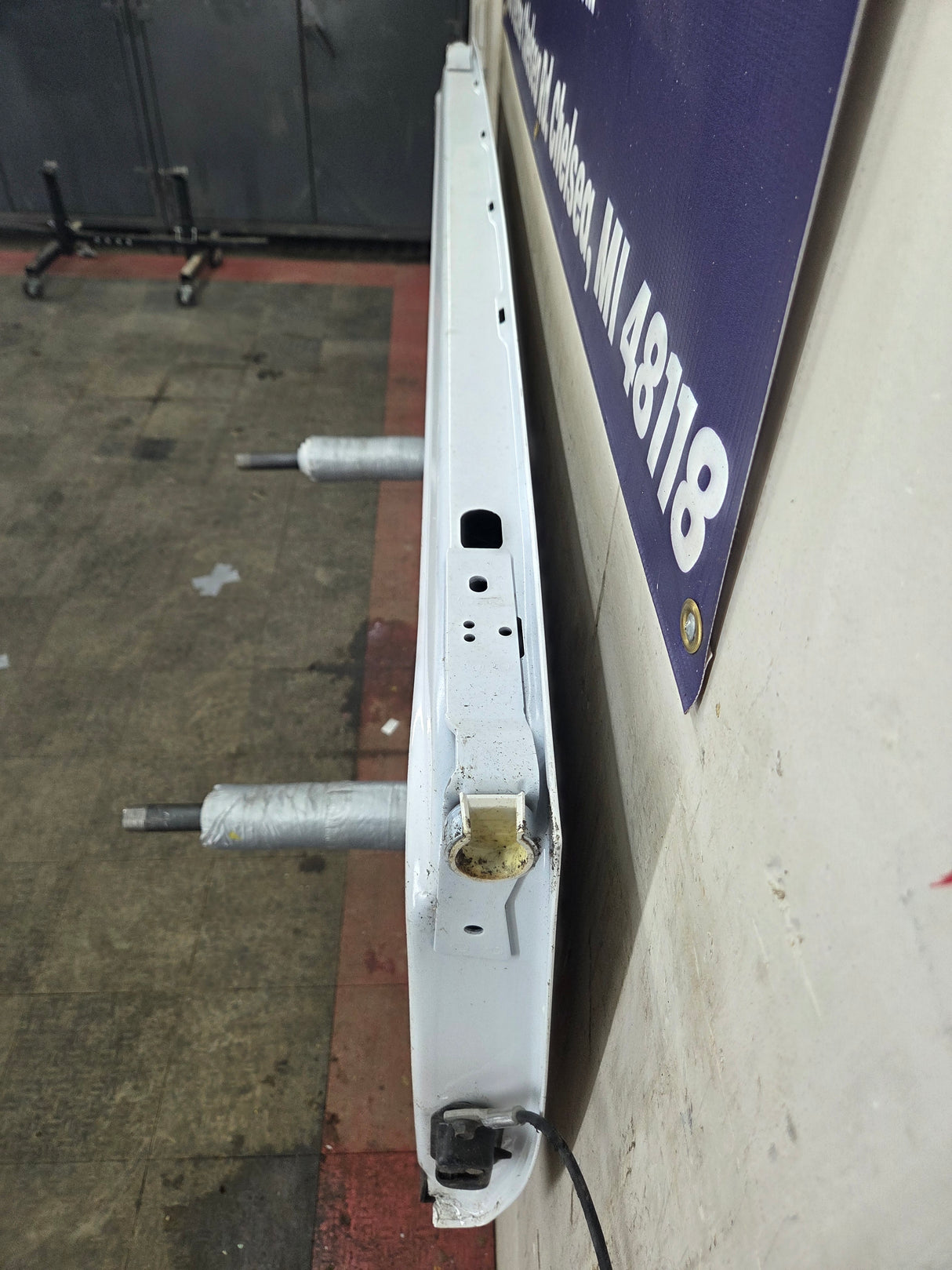 2007-2013 Chevrolet Silverado / GMC Sierra 1500 2500 3500 HD Tailgate