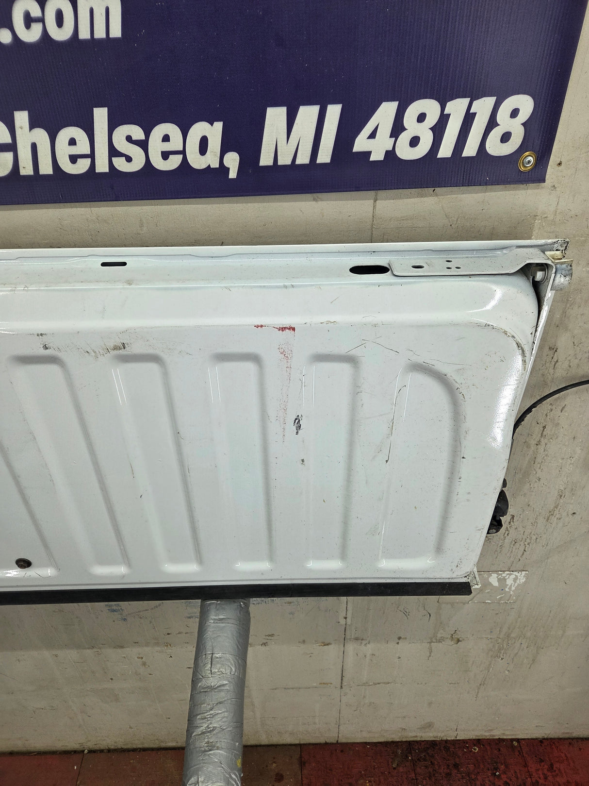 2007-2013 Chevrolet Silverado / GMC Sierra 1500 2500 3500 HD Tailgate