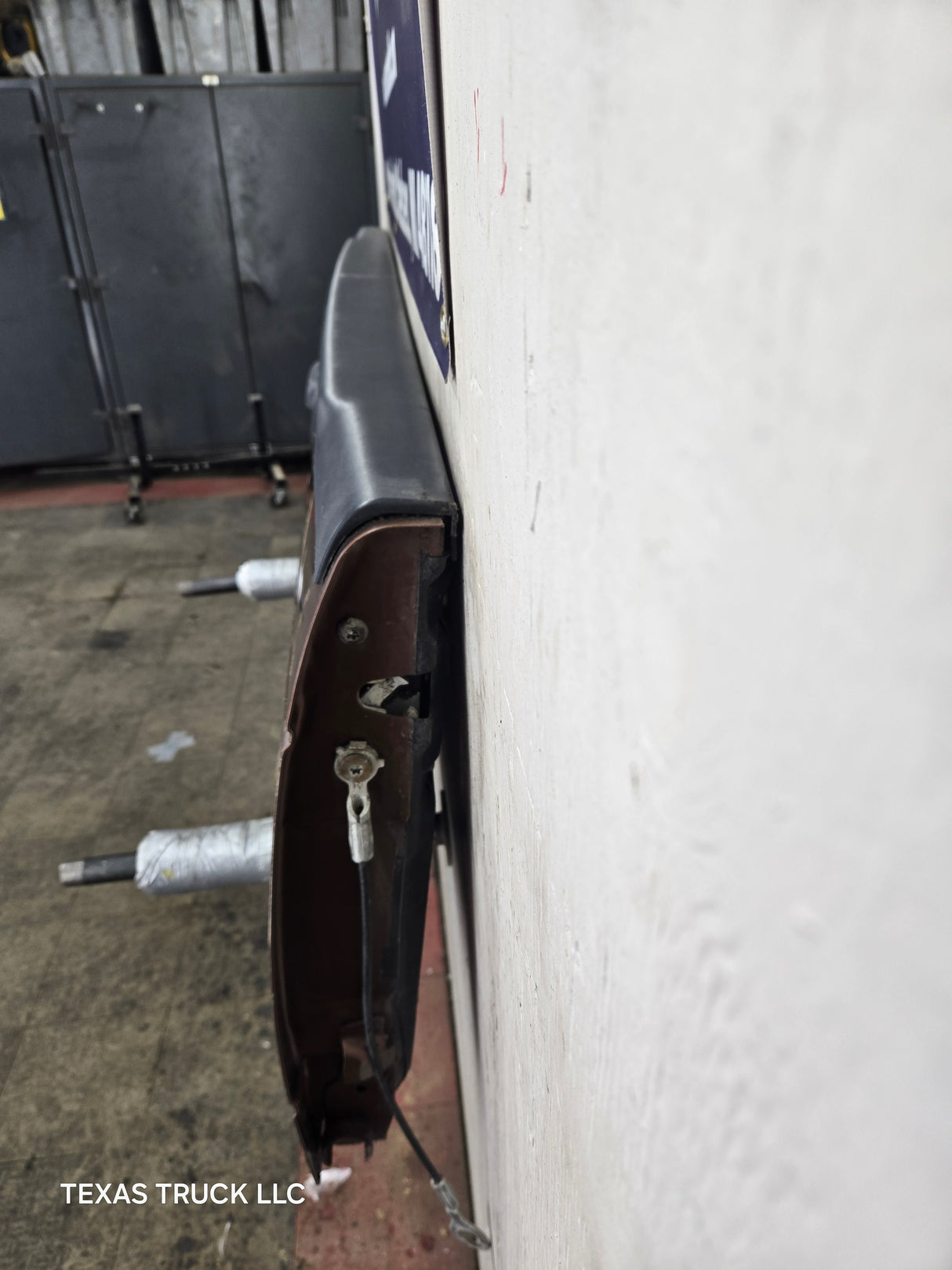 2008-2016 Ford Super Duty Tailgate F250 F350 F450 F550 - Brown