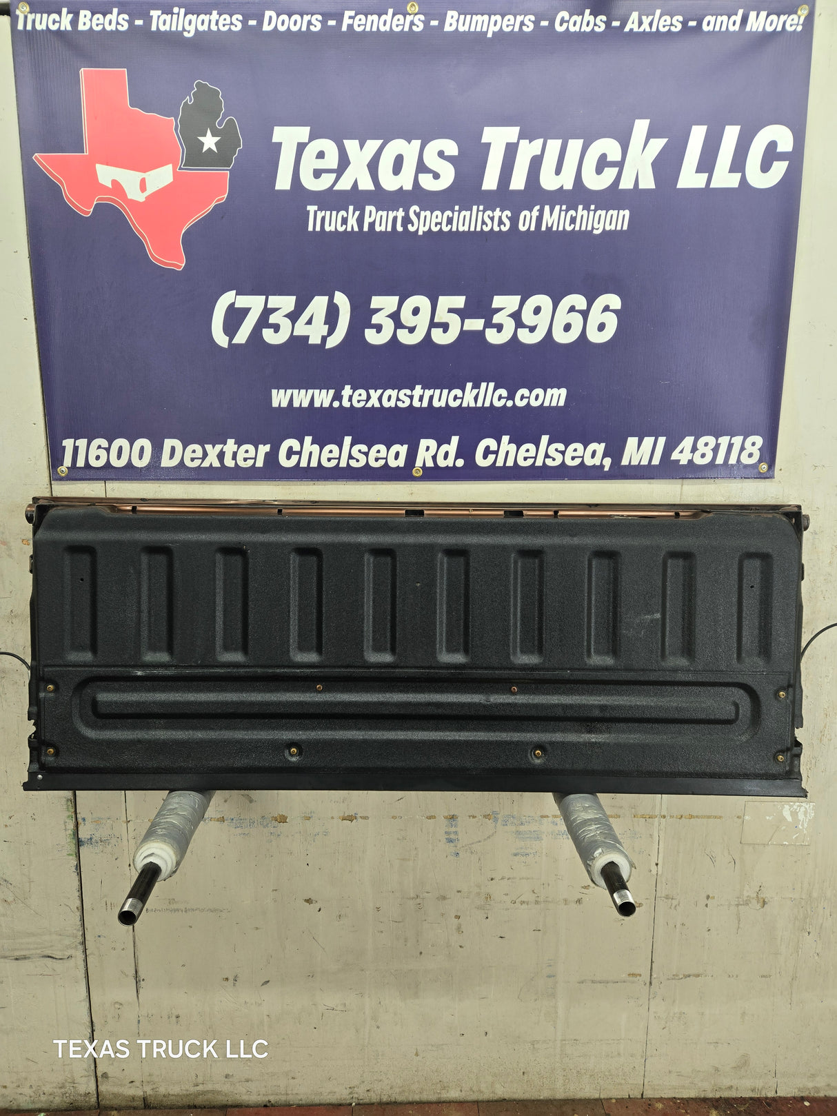 2008-2016 Ford Super Duty Tailgate F250 F350 F450 F550 - Brown