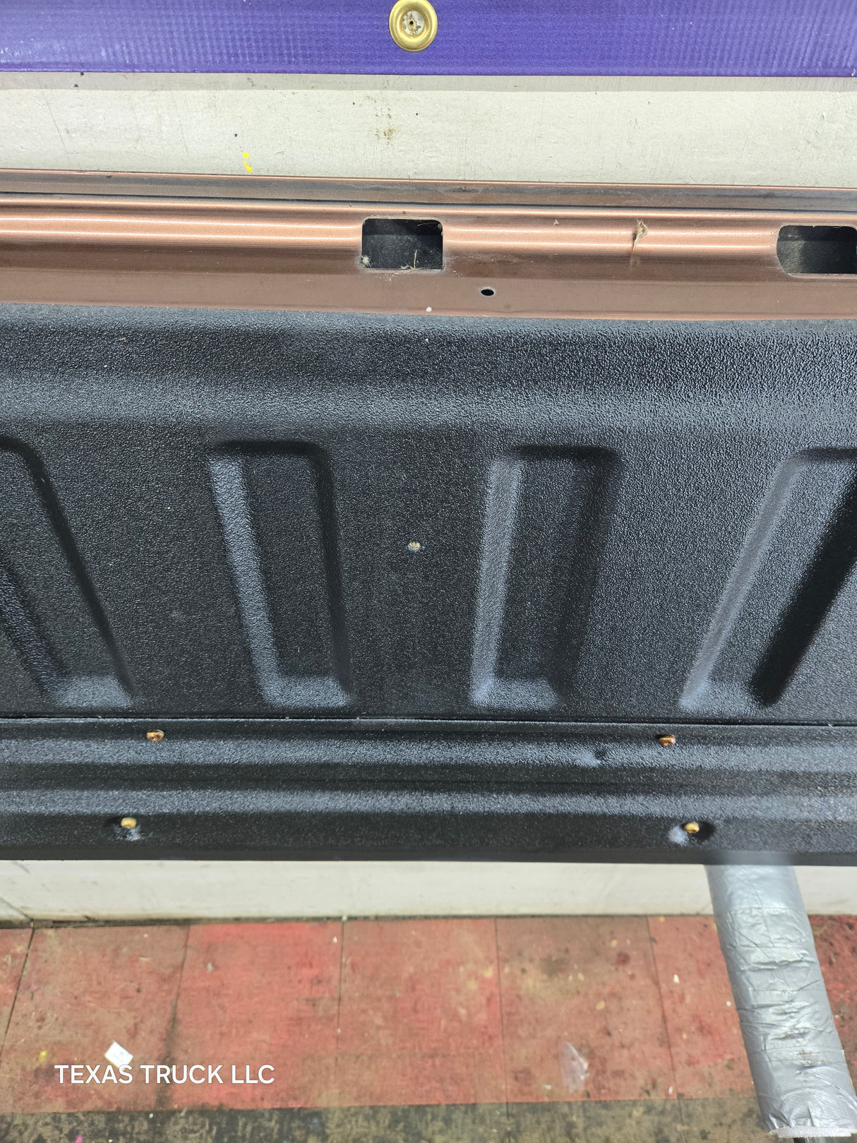 2008-2016 Ford Super Duty Tailgate F250 F350 F450 F550 - Brown