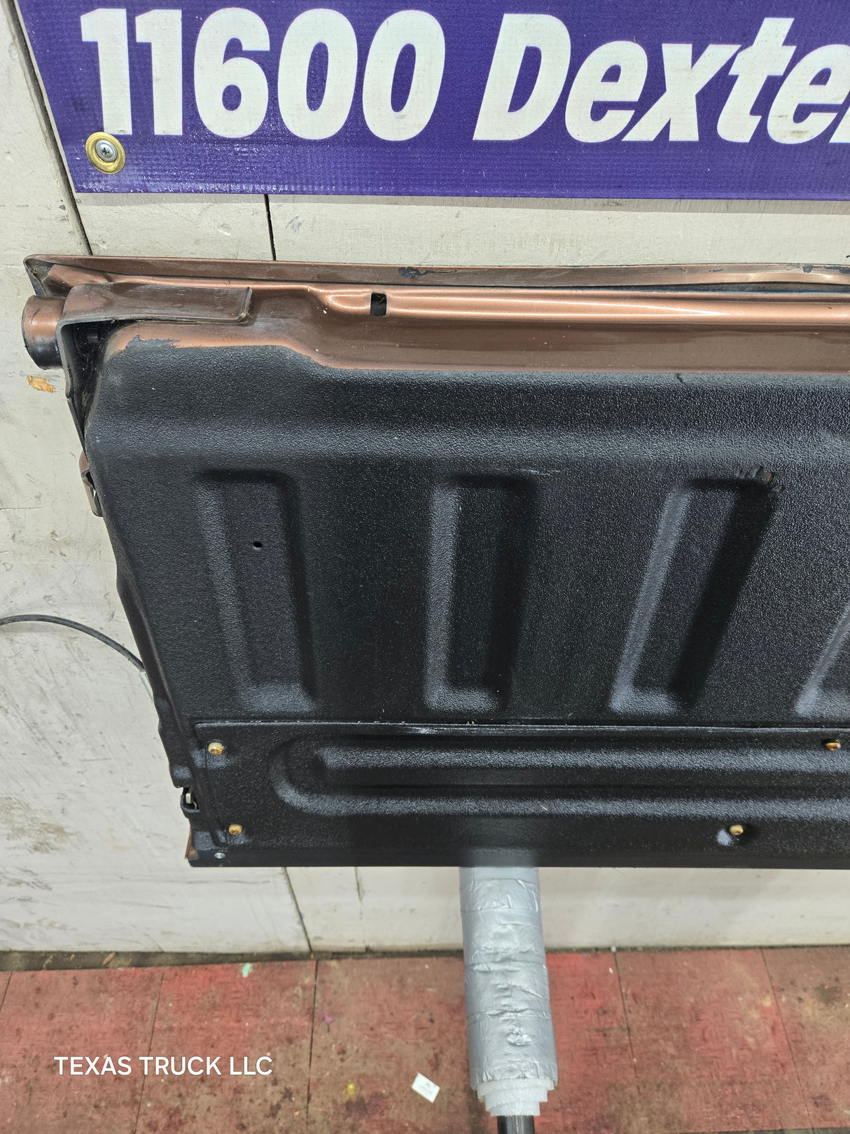 2008-2016 Ford Super Duty Tailgate F250 F350 F450 F550 - Brown