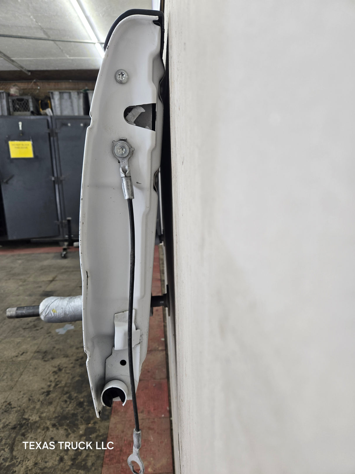 2008-2016 Ford Super Duty Tailgate F250 F350 F450 F550 - Oxford White