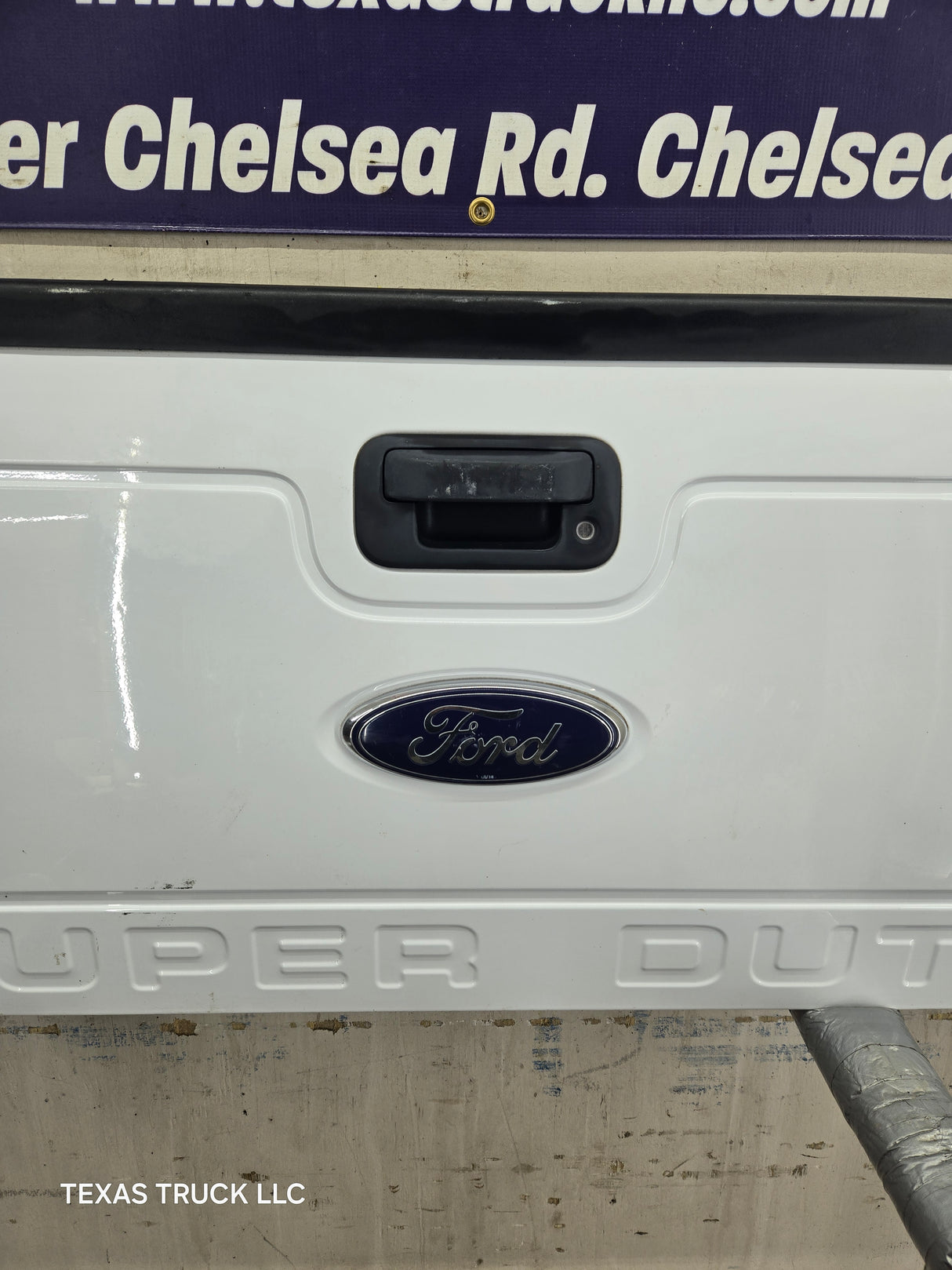 2008-2016 Ford Super Duty Tailgate F250 F350 F450 F550 - Oxford White