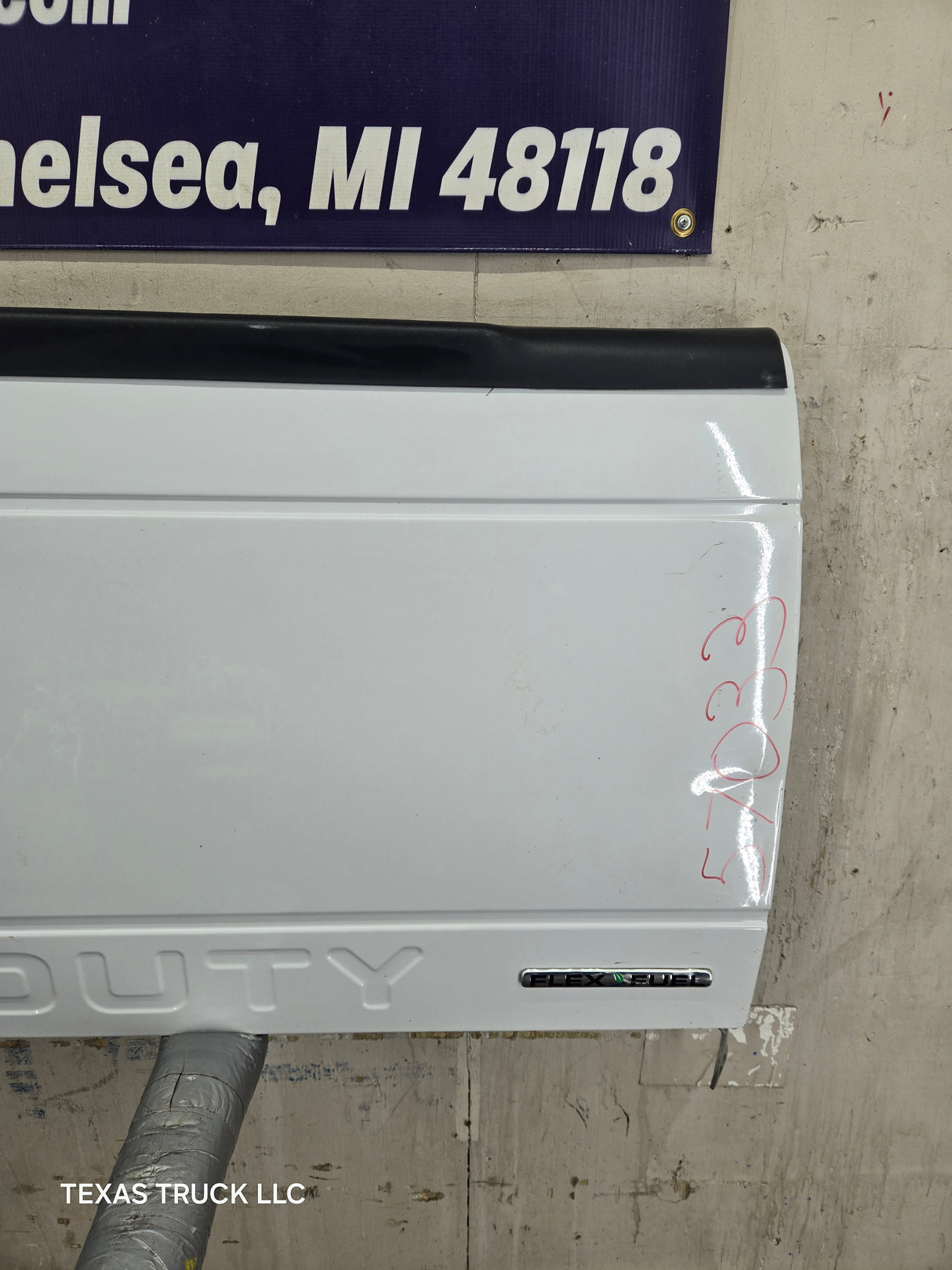 2008-2016 Ford Super Duty Tailgate F250 F350 F450 F550 - Oxford White