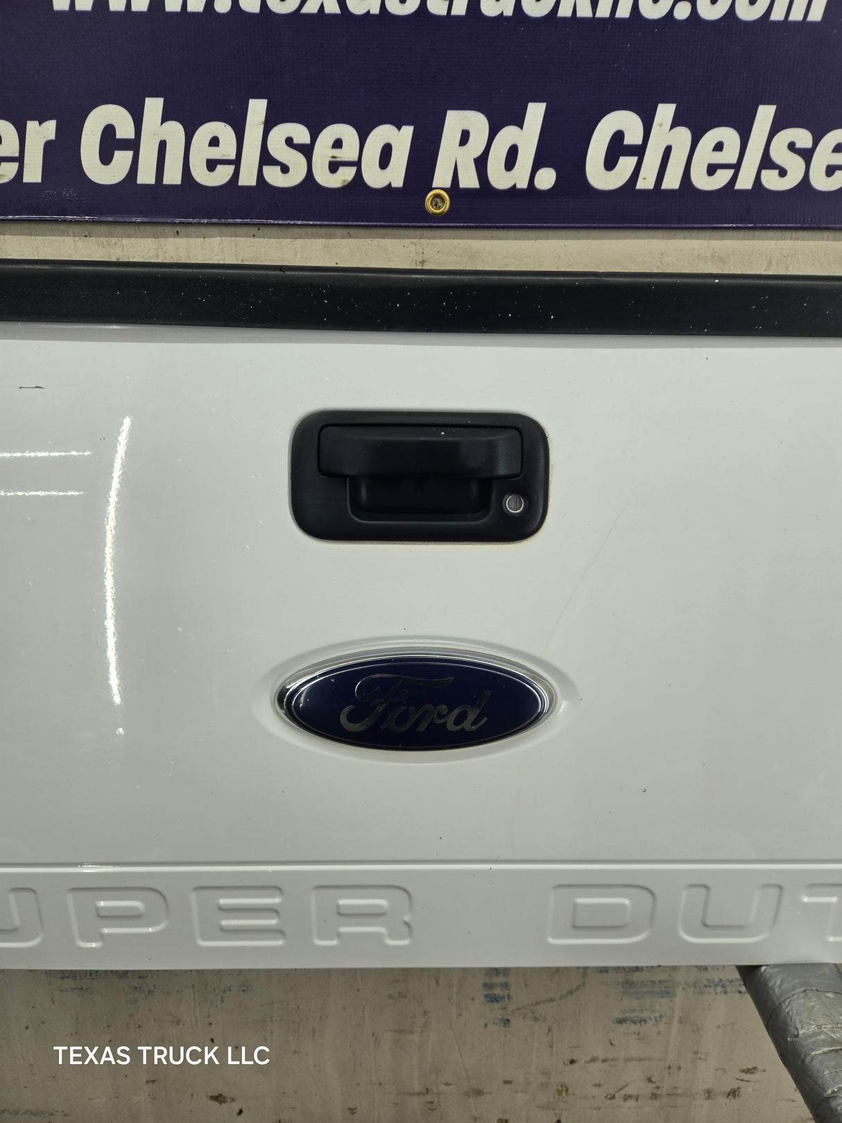 2008-2016 Ford Super Duty Tailgate F250 F350 F450 F550 - Oxford White