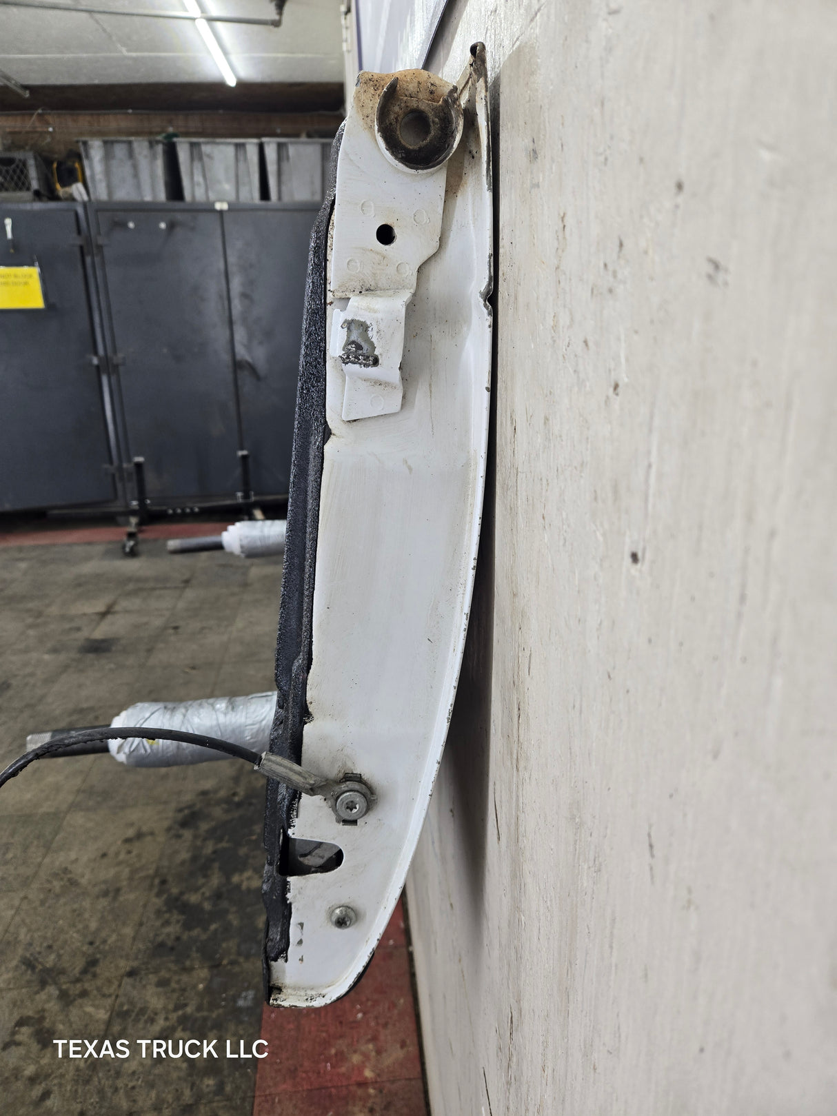 2008-2016 Ford Super Duty Tailgate F250 F350 F450 F550 - Oxford White