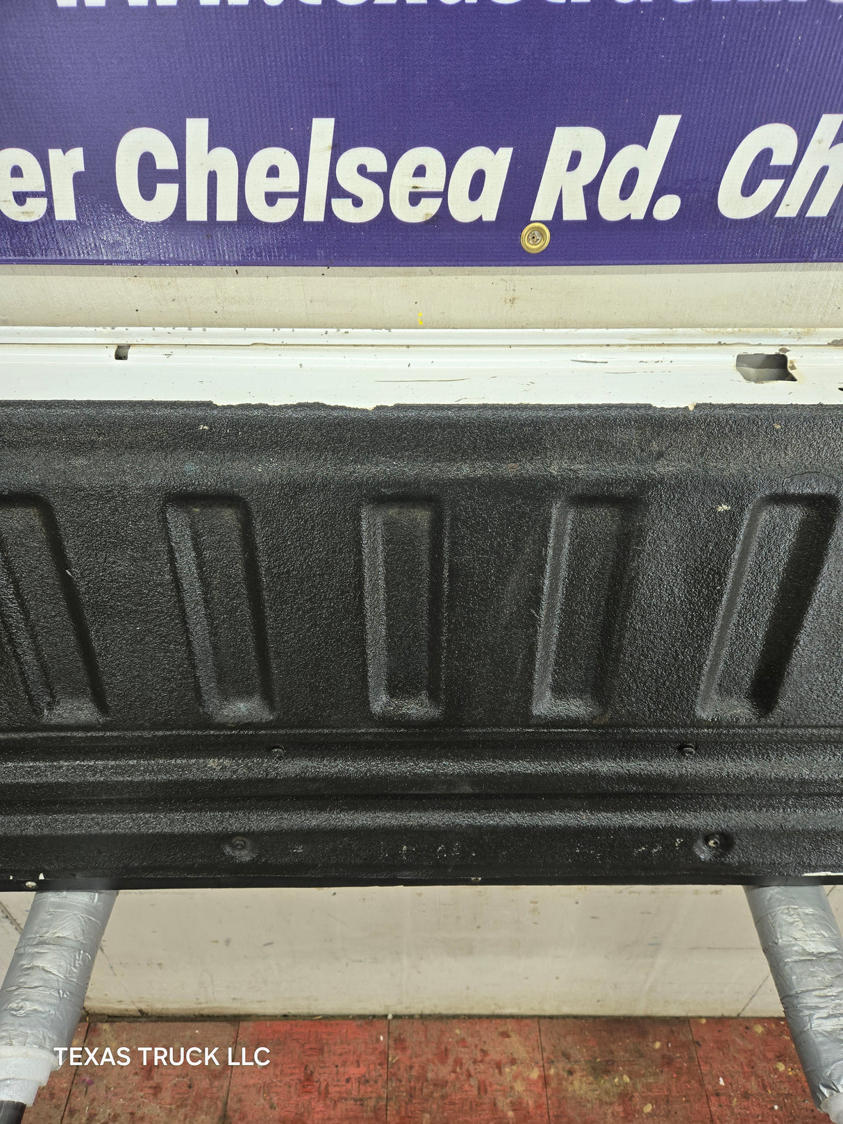 2008-2016 Ford Super Duty Tailgate F250 F350 F450 F550 - Oxford White