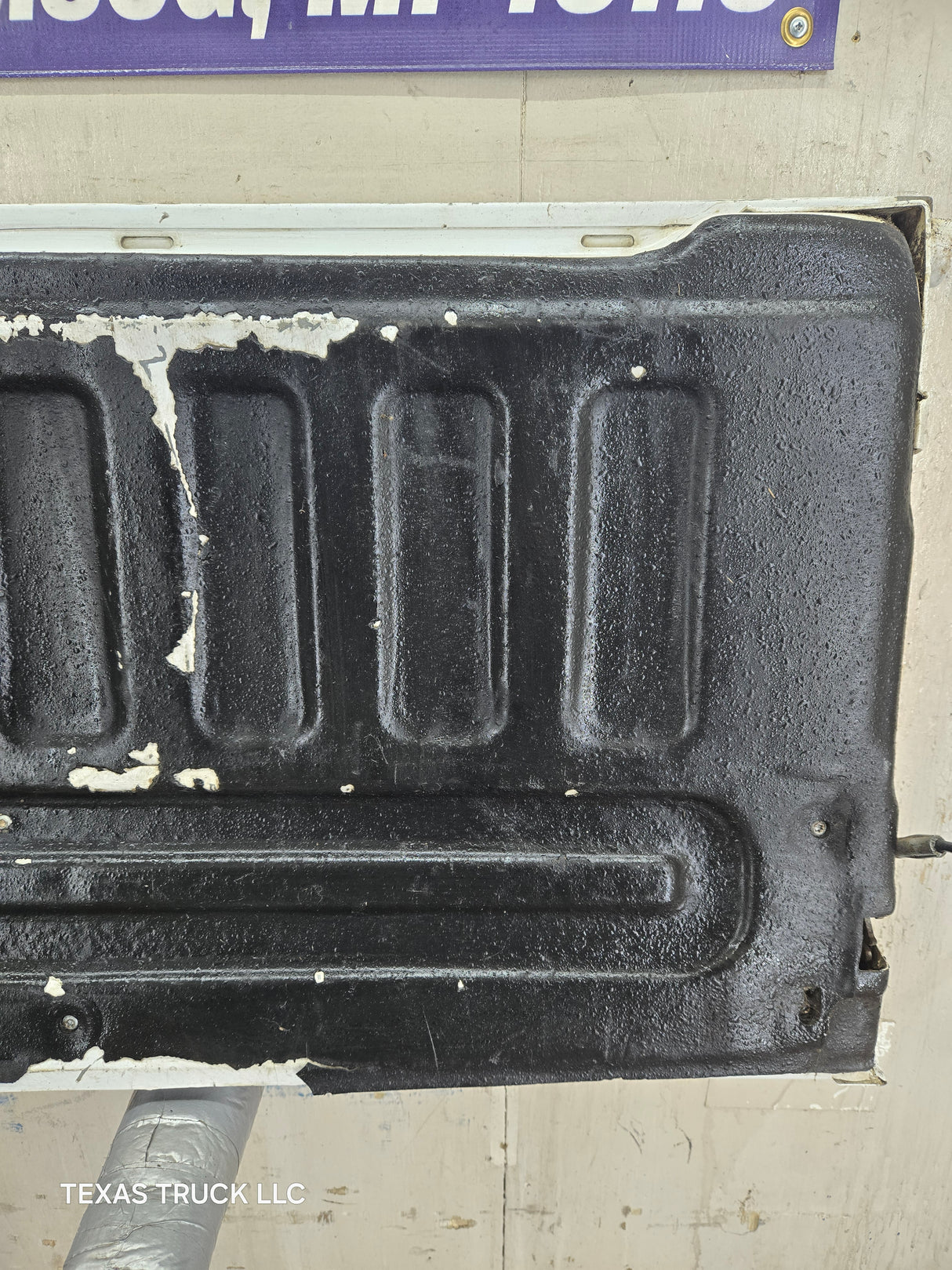 1997-2003 F150 / 1999-2007 Ford F250 F350 F450 F550 Super Duty Tailgate - White