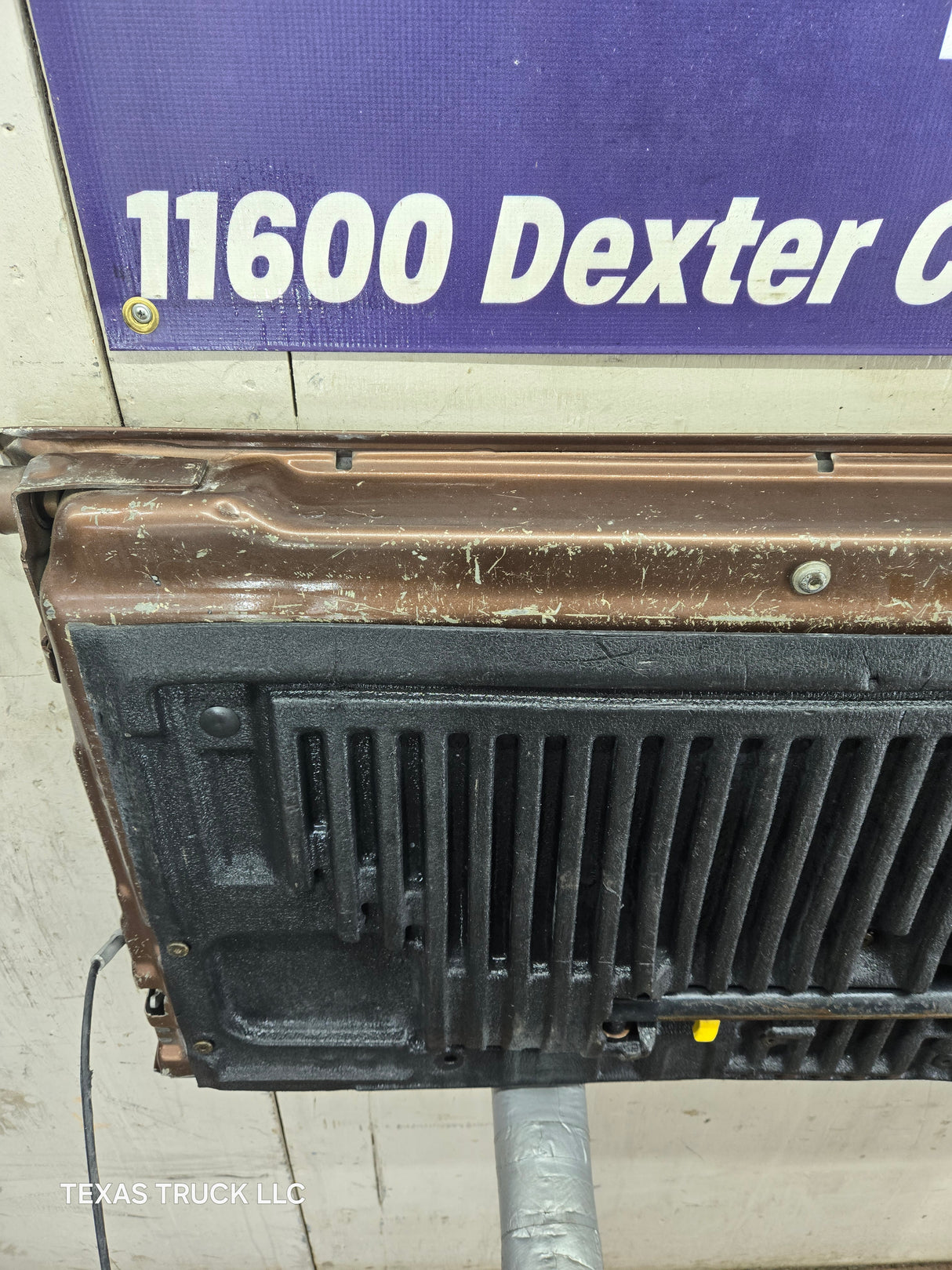 2008-2016 Ford Super Duty Tailgate With Step & Camera F250 F350 F450 F550 - Brown