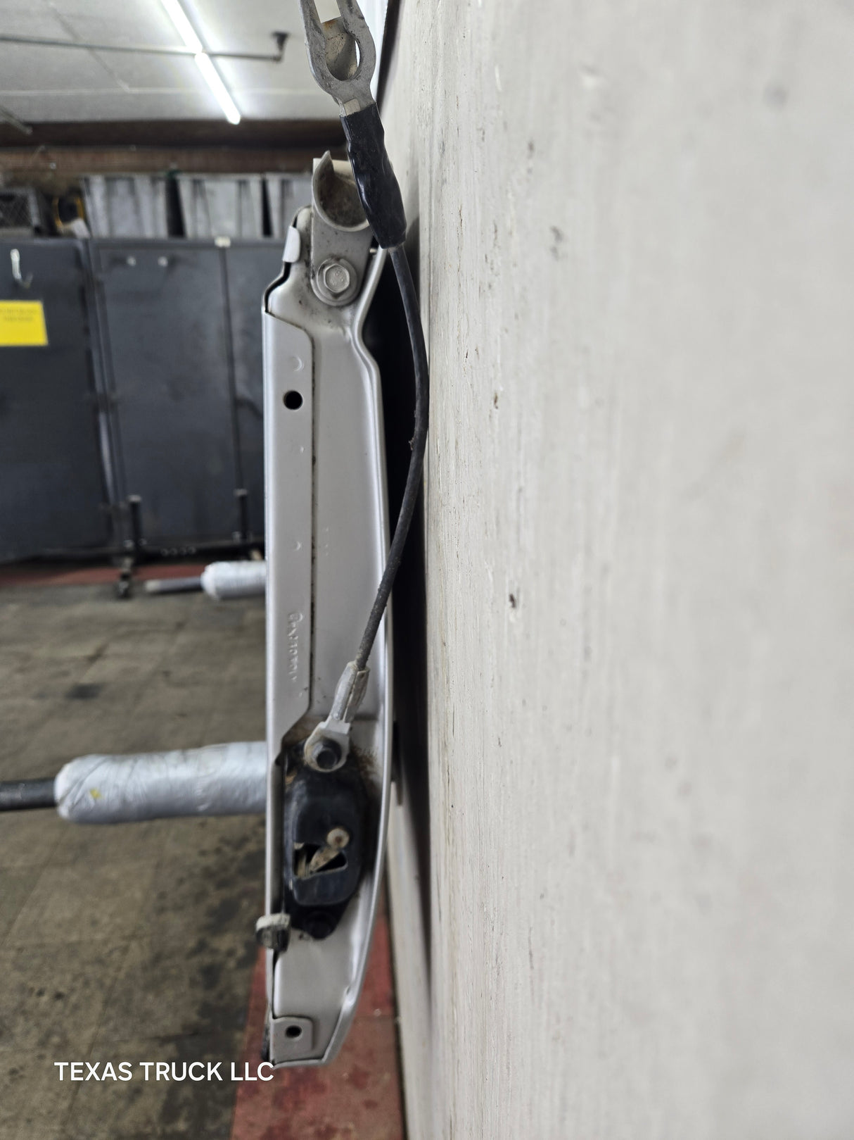 1999-2007 Chevrolet Silverado / GMC Sierra 1500 2500 3500 HD Tailgate - Pewter