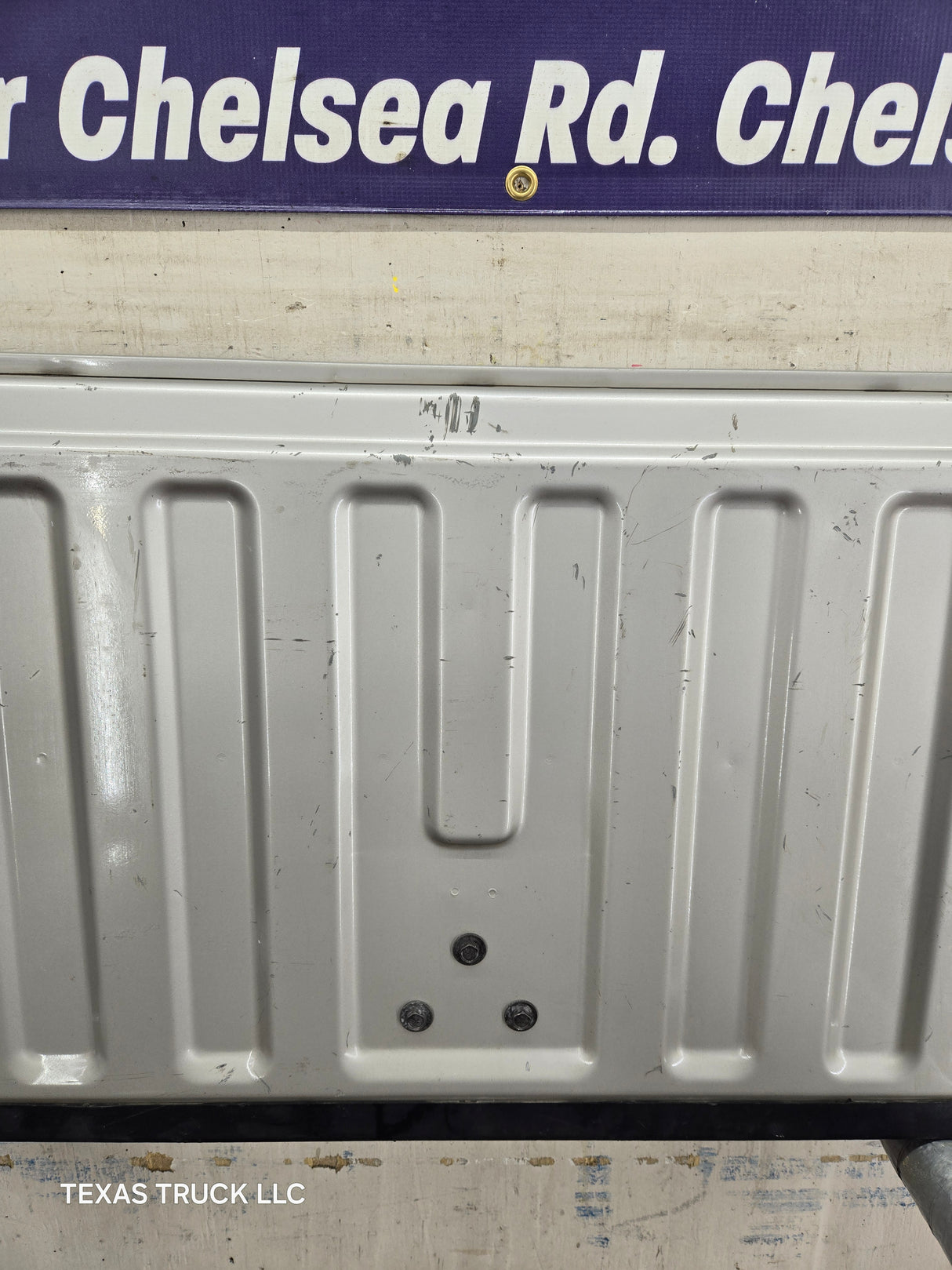 1999-2007 Chevrolet Silverado / GMC Sierra 1500 2500 3500 HD Tailgate - Pewter