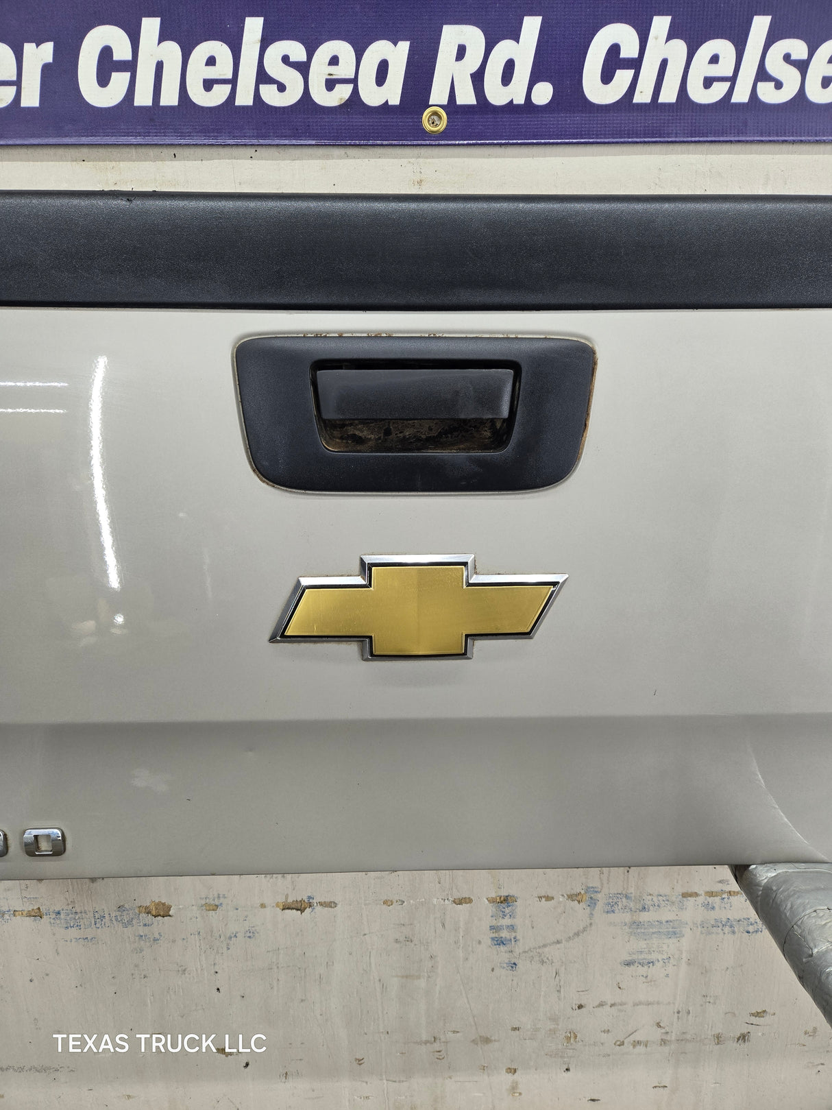 2007-2013 Chevrolet Silverado / GMC Sierra 1500 2500 3500 HD Tailgate