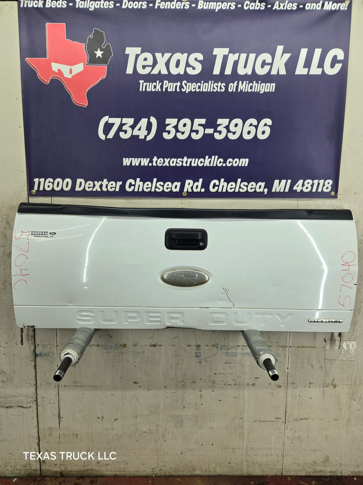 2008-2016 Ford Super Duty Tailgate F250 F350 F450 F550 - Oxford White