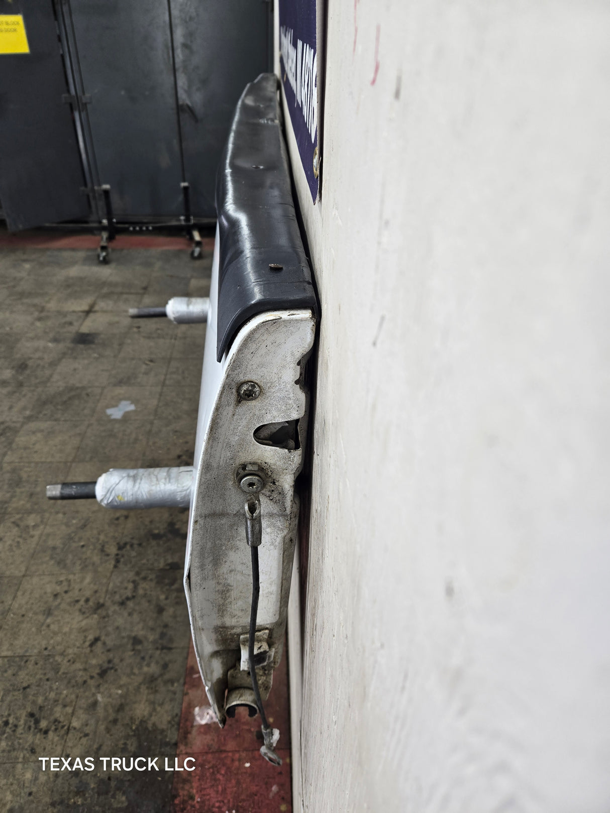 2008-2016 Ford Super Duty Tailgate F250 F350 F450 F550 - Oxford White