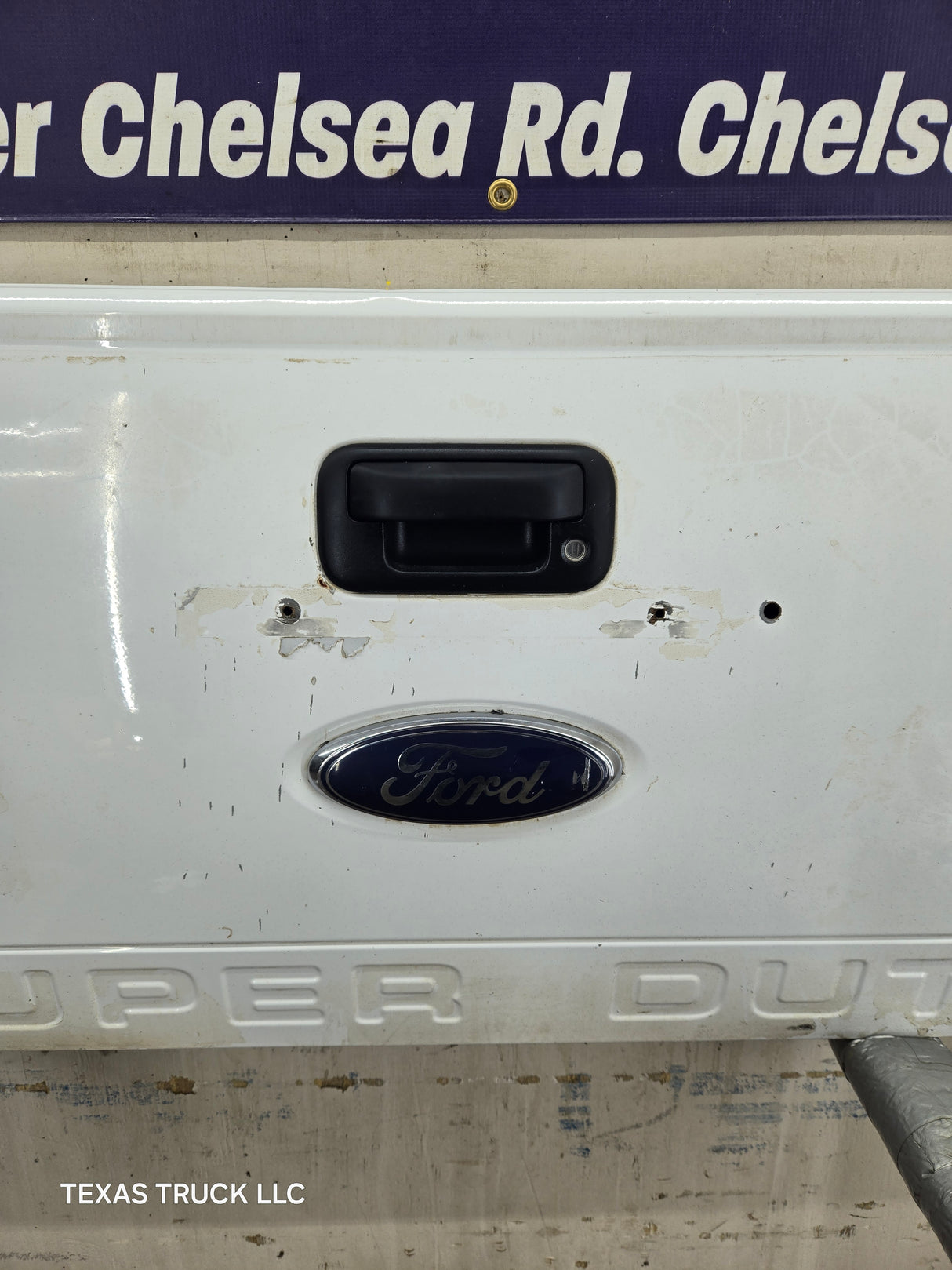 2008-2016 Ford Super Duty Tailgate F250 F350 F450 F550 - Oxford White