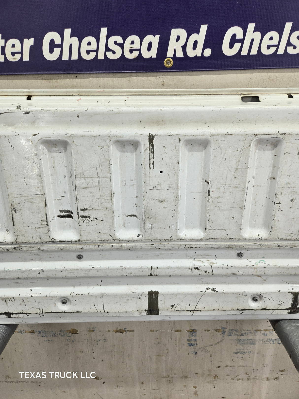 2008-2016 Ford Super Duty Tailgate F250 F350 F450 F550 - Oxford White