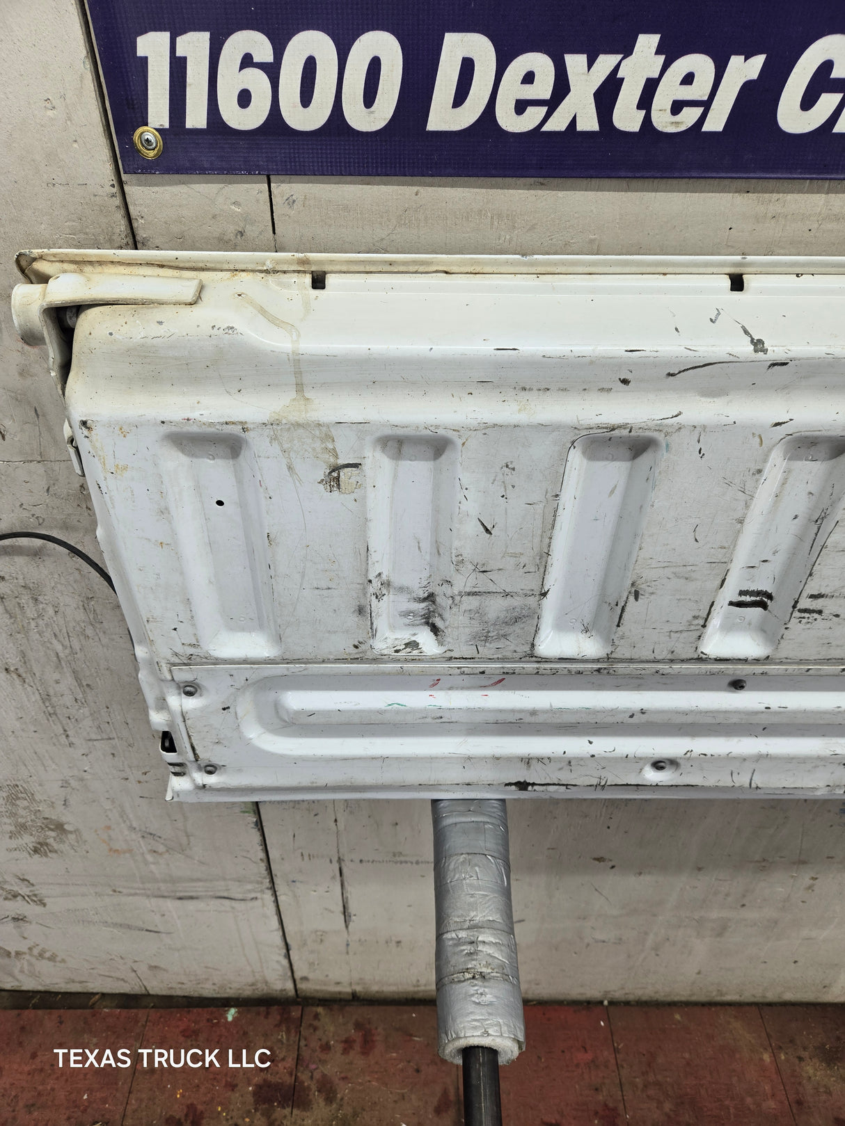 2008-2016 Ford Super Duty Tailgate F250 F350 F450 F550 - Oxford White