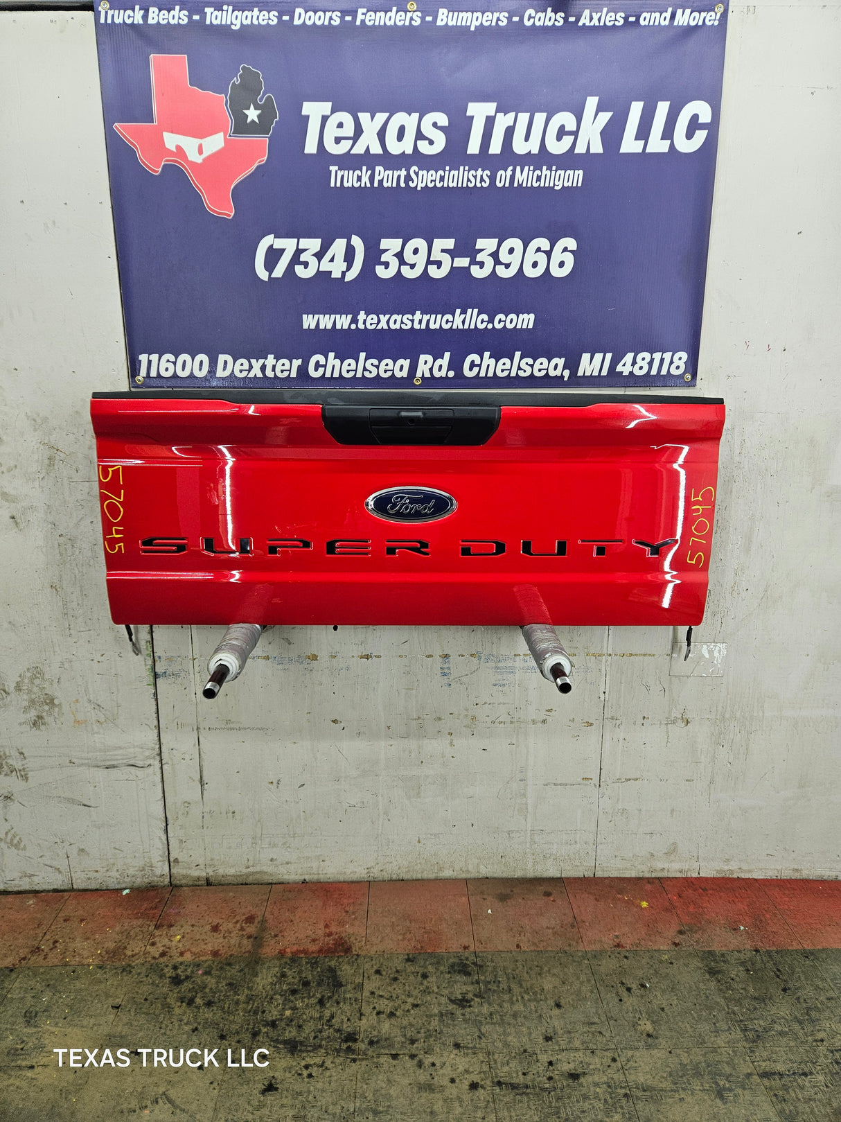 2023-2025 Ford Super Duty F250 F350 F450 F550 Tailgate - Red
