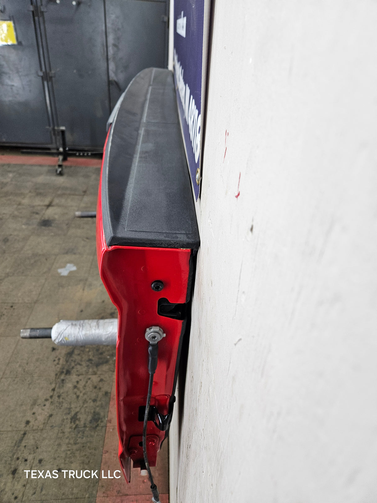 2023-2025 Ford Super Duty F250 F350 F450 F550 Tailgate - Red